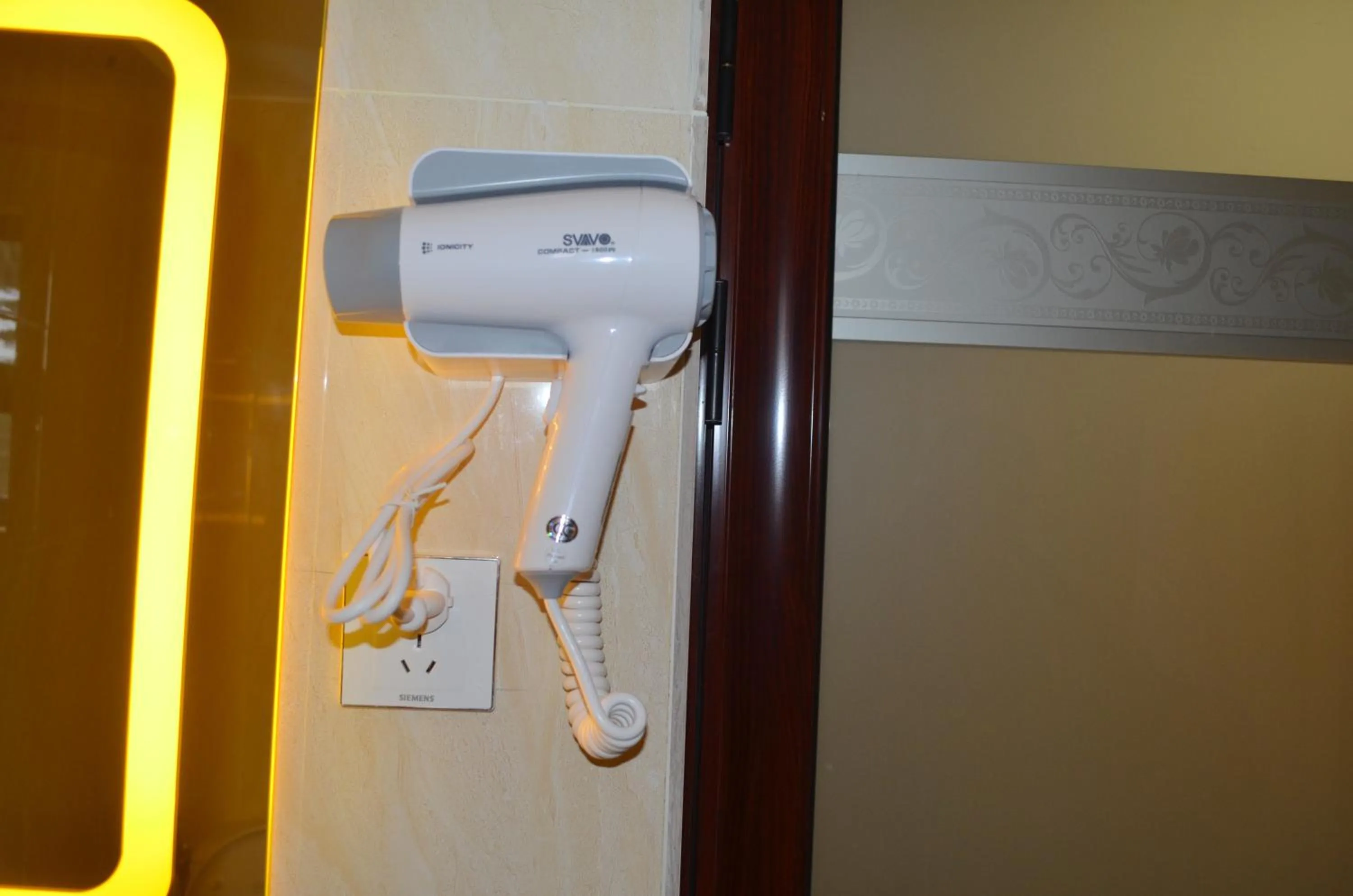 Area and facilities in Hillside Plaza Hotel