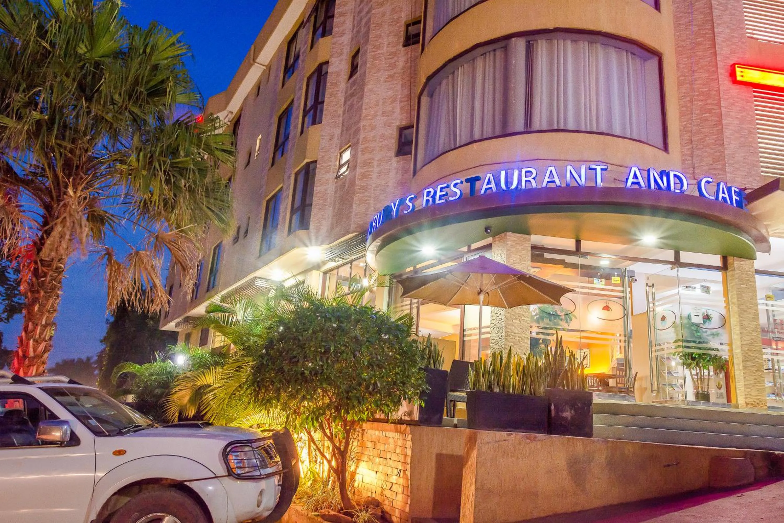 Property building in Hillside Plaza Hotel