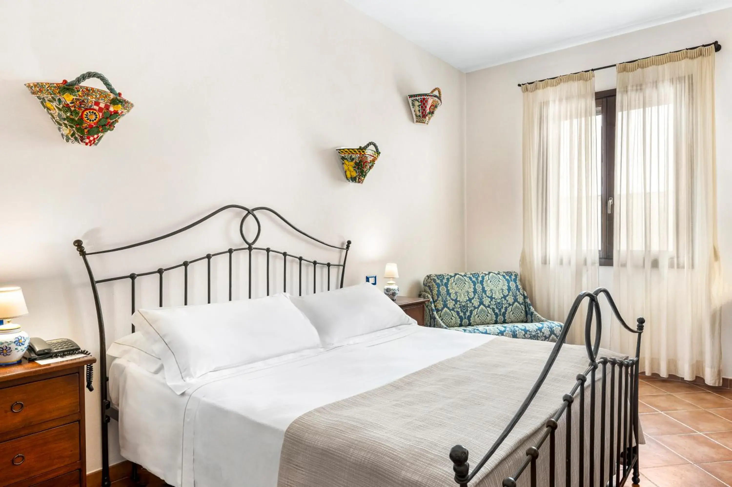 Double Room with Extra Bed in Hotel La Corte Del Sole Double Room with Extra Bed in Hotel La Corte Del Sole