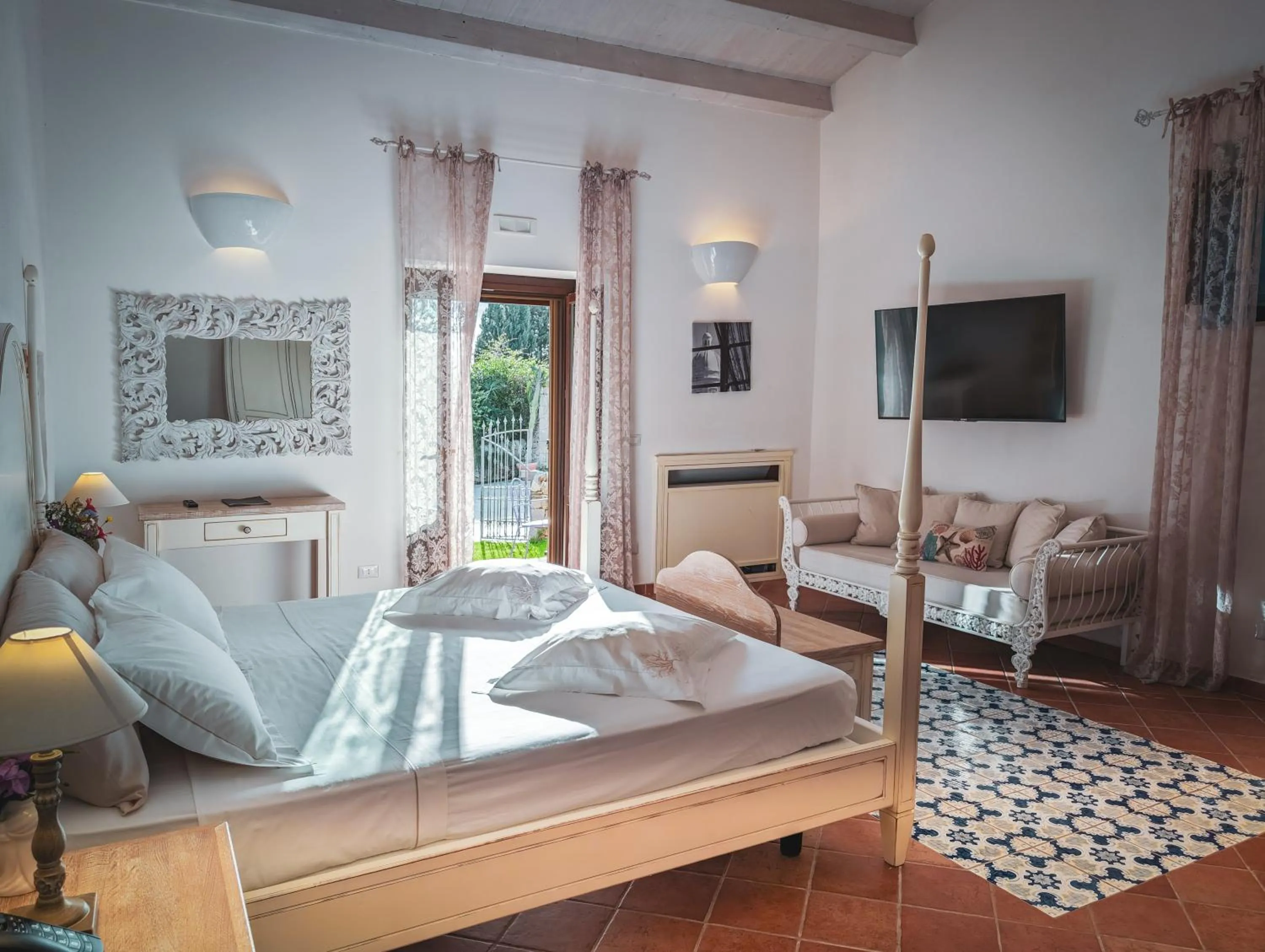 Bedroom, Bed in Hotel La Corte Del Sole