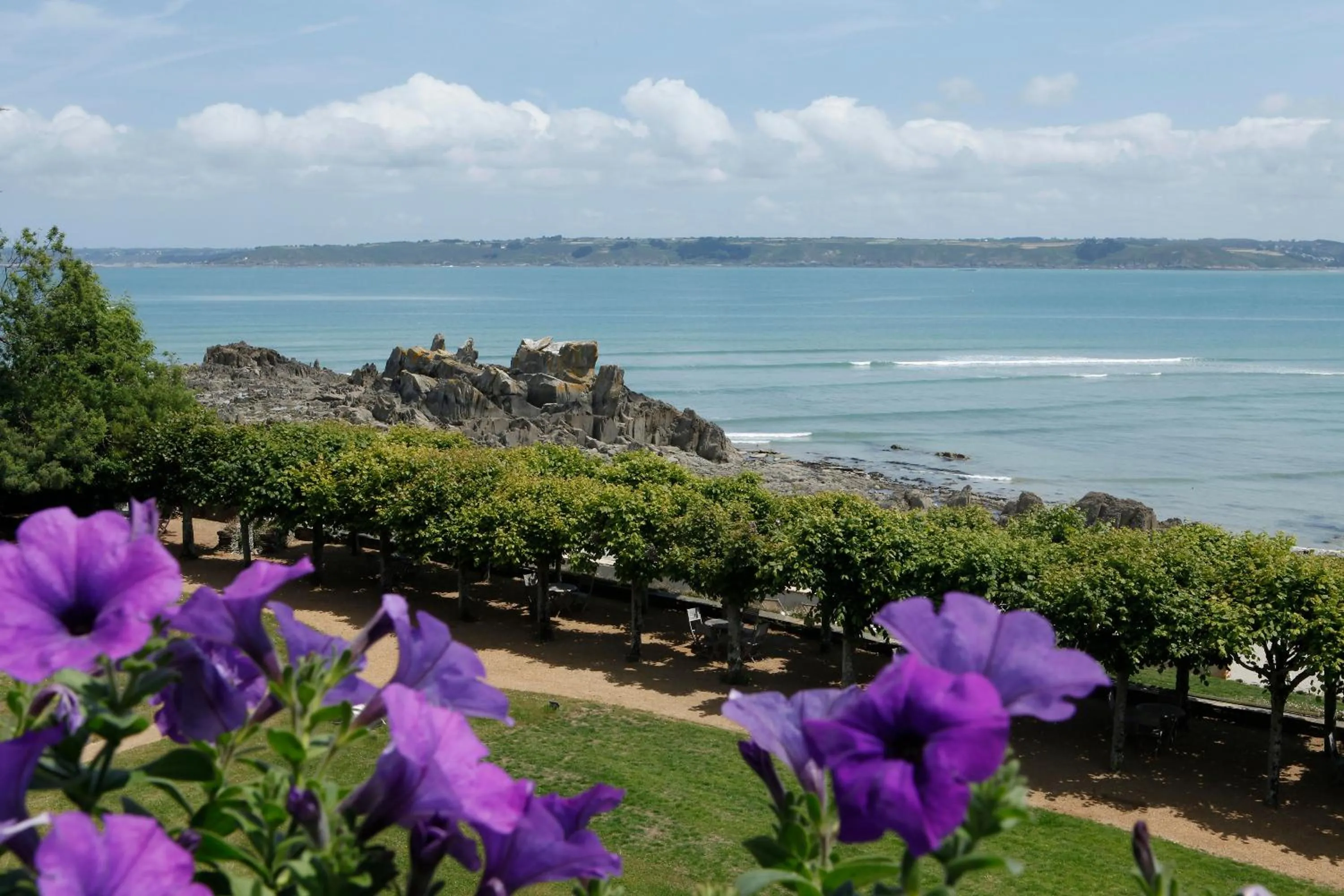 Natural landscape in Le Grand Hotel des Bains & Spa - Bretagne