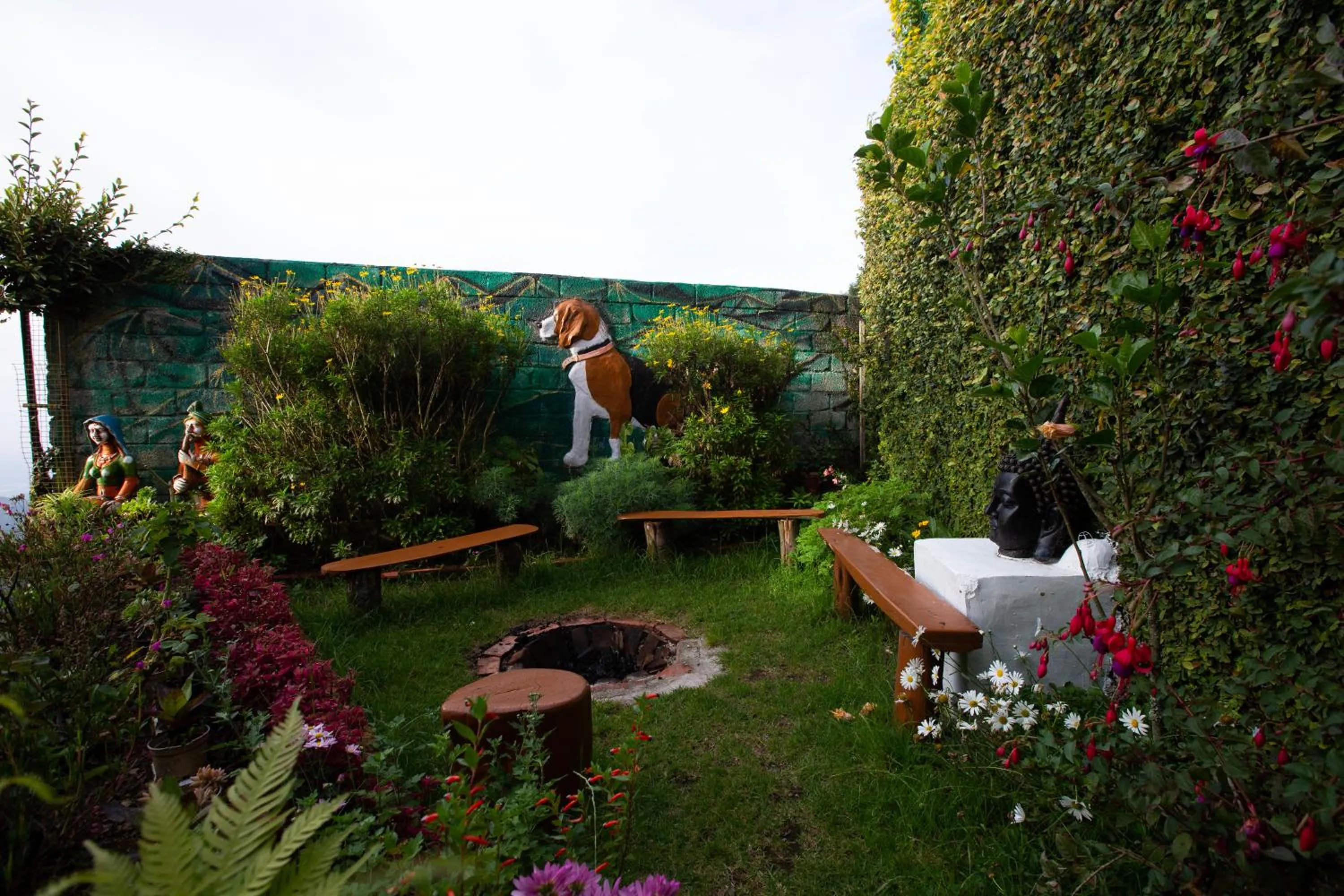 Garden in Syamantac Villa