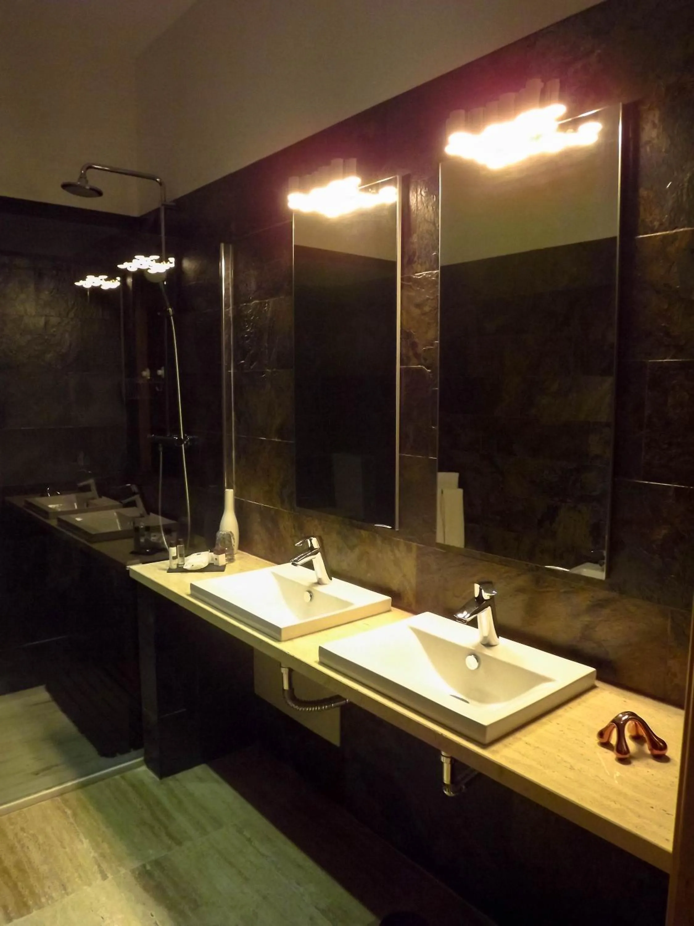 Bathroom in DH Country House