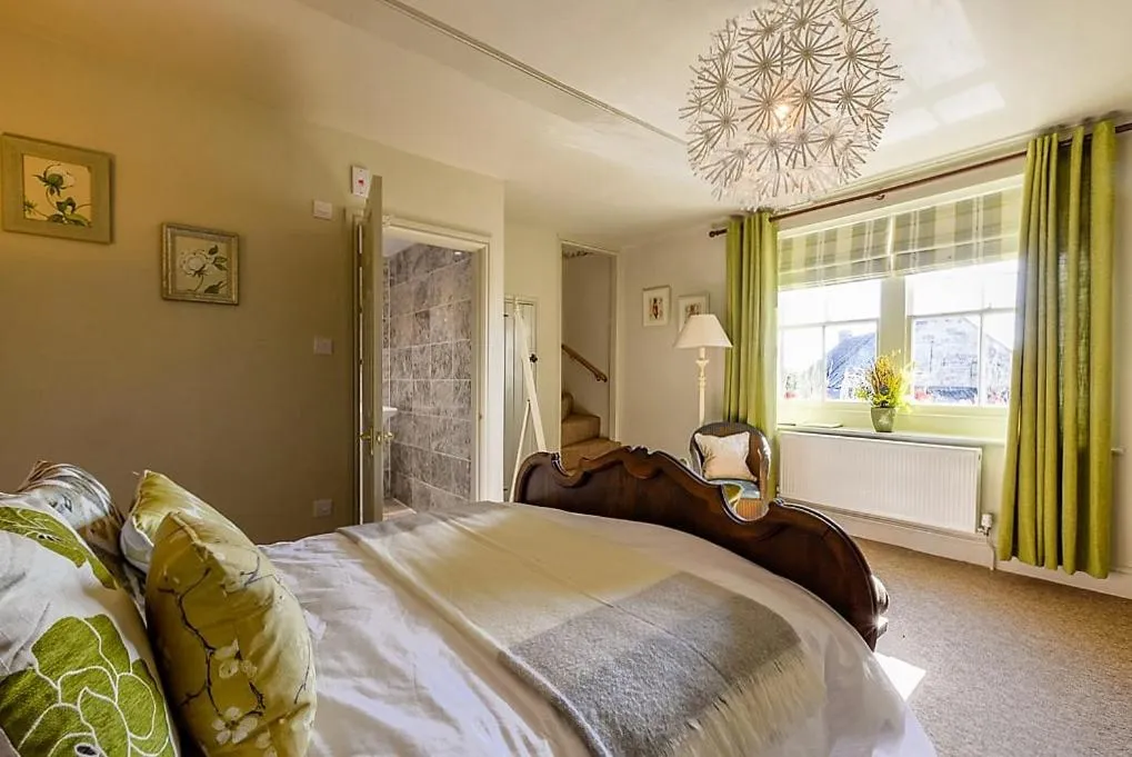 Bedroom, Bed in The George