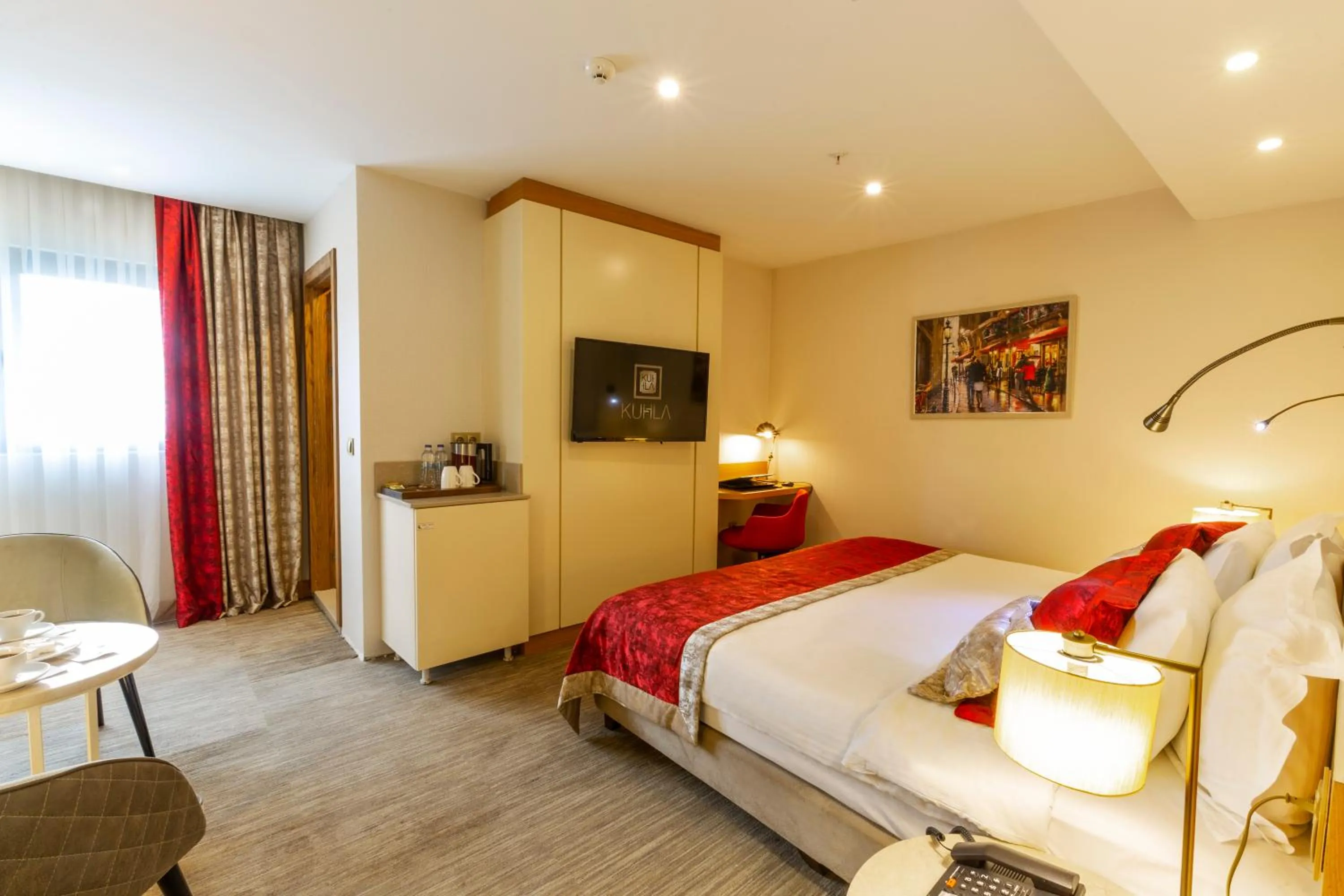 TV and multimedia in Kuhla Hotel