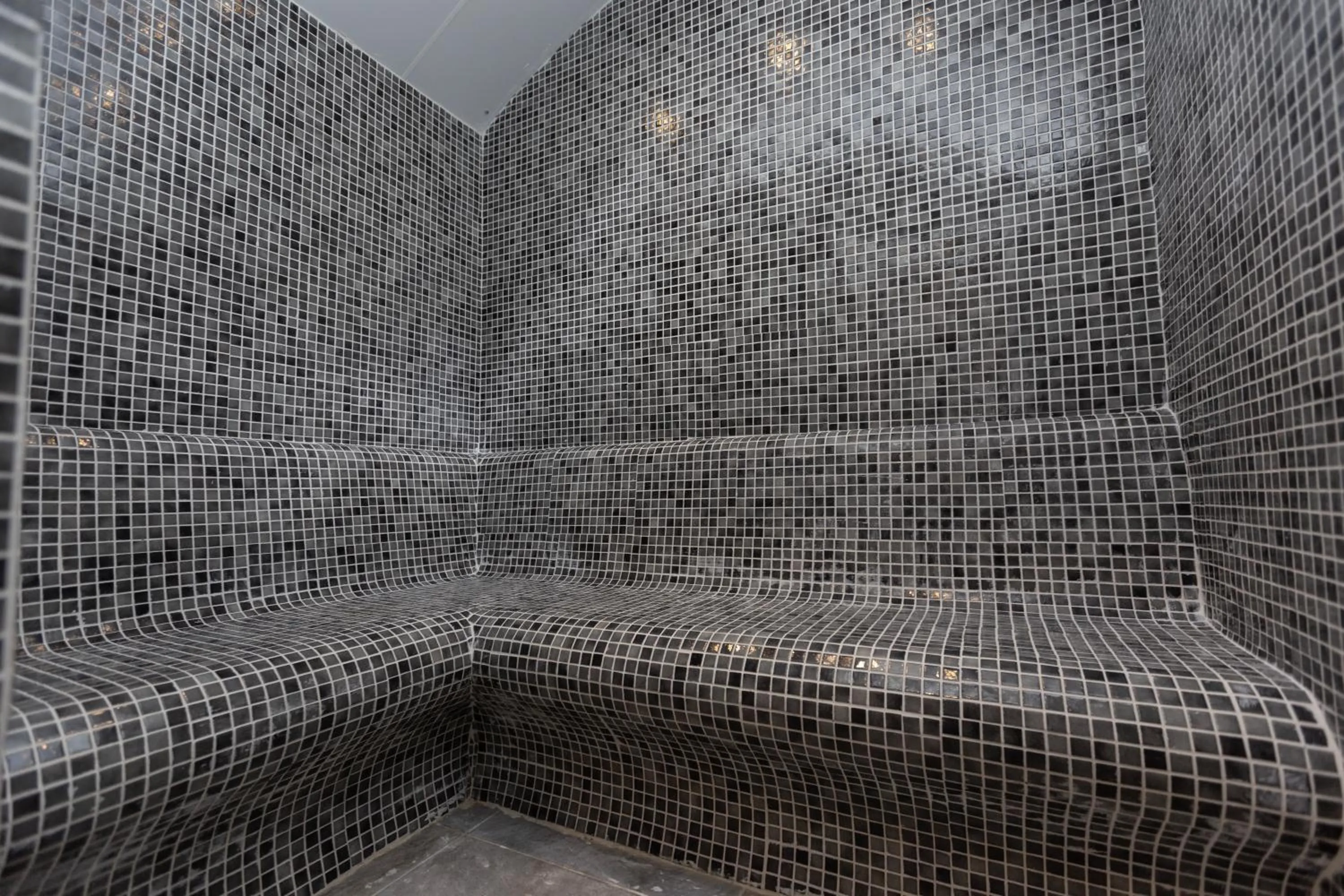 Steam room in Kuhla Hotel