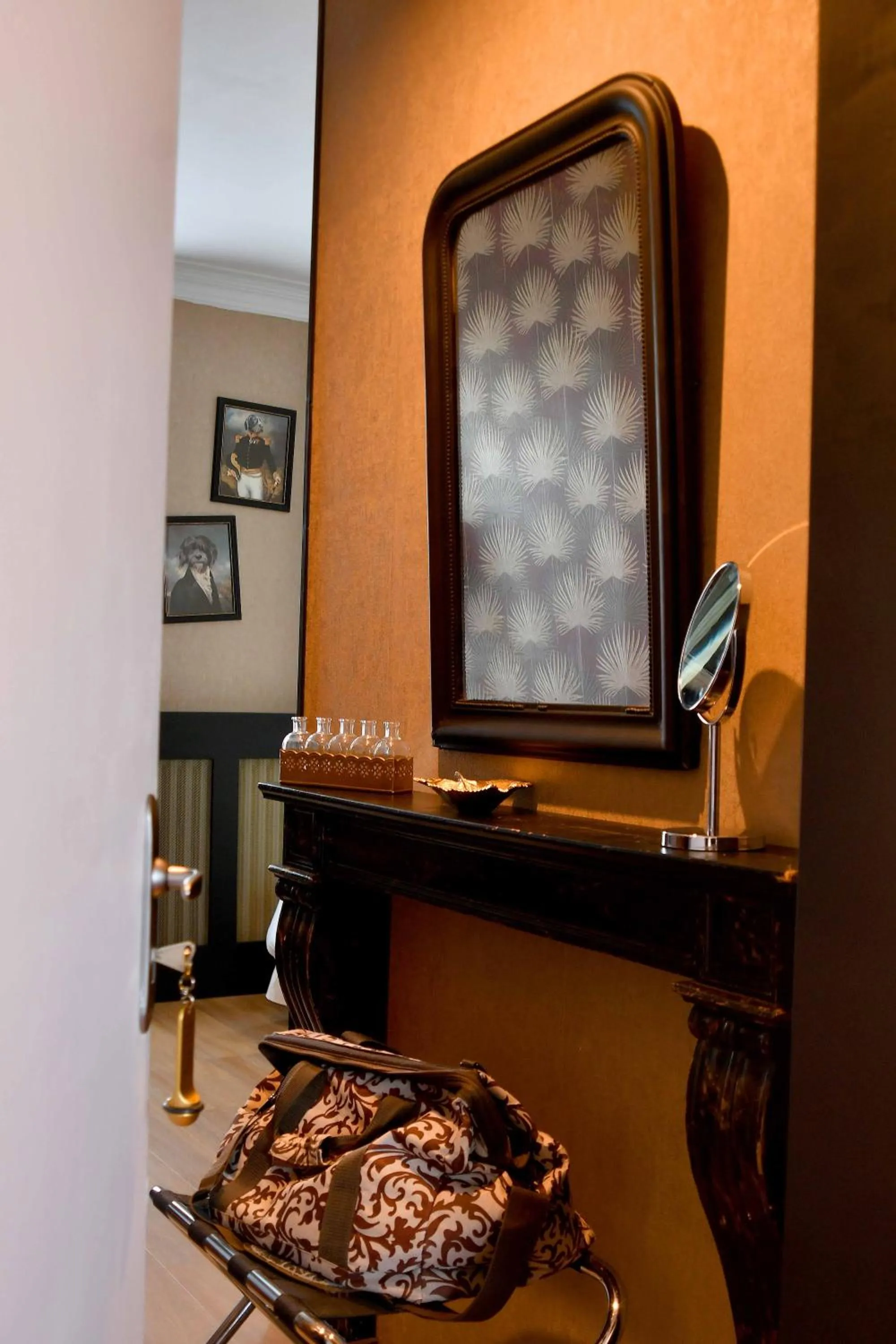 Bedroom in Hôtel Le Tiburon