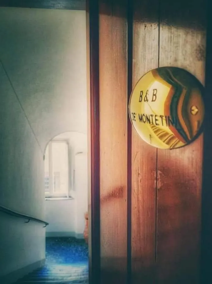 Property building in de' Montetini