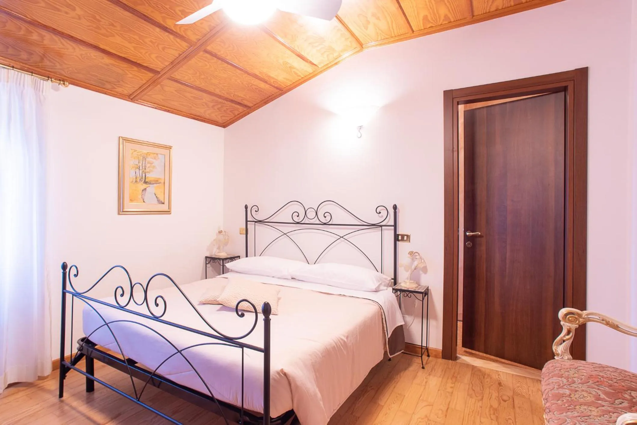 Bedroom, Bed in Villa Montegenco B&B