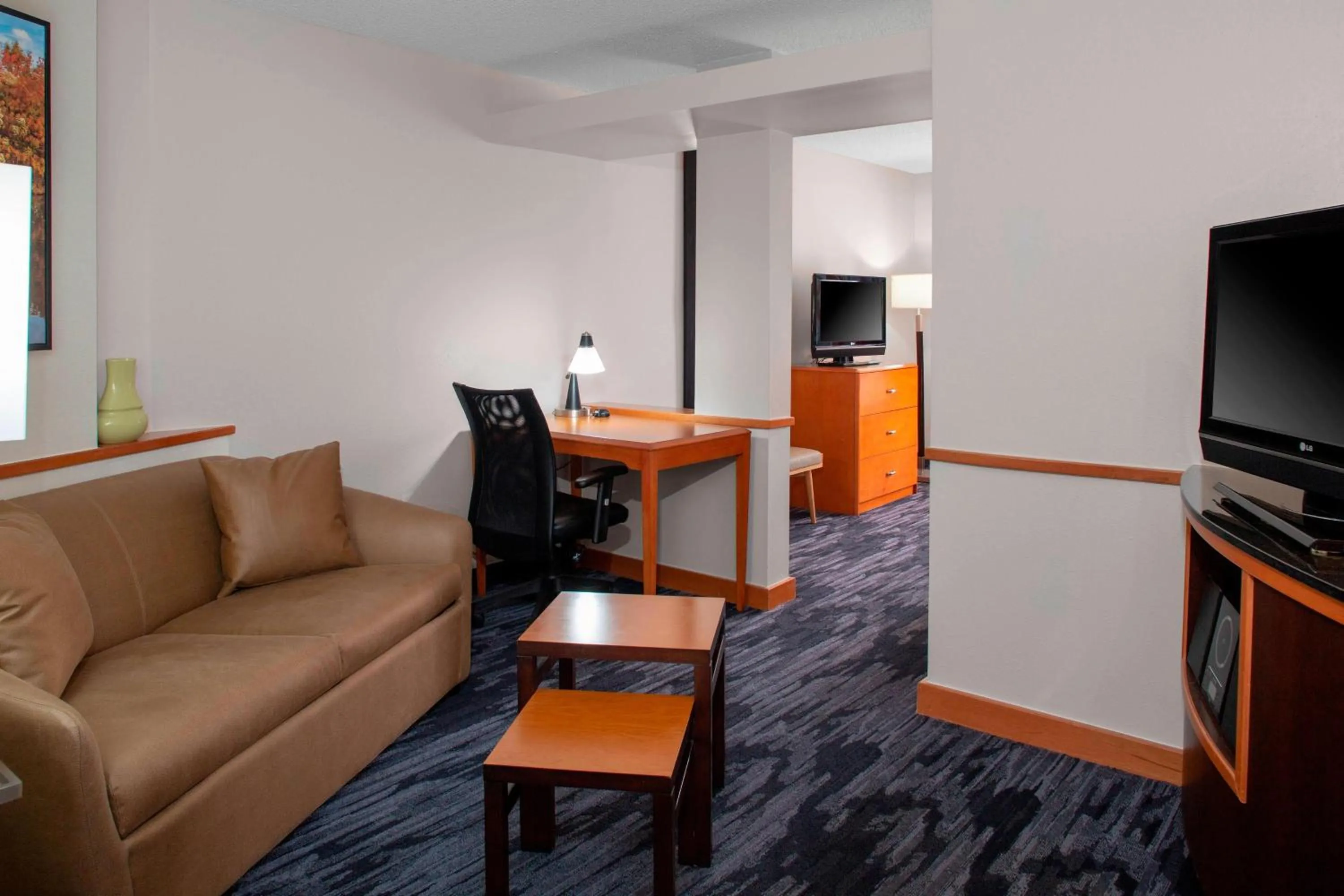 Living room in Fairfield Inn and Suites by Marriott Gadsden