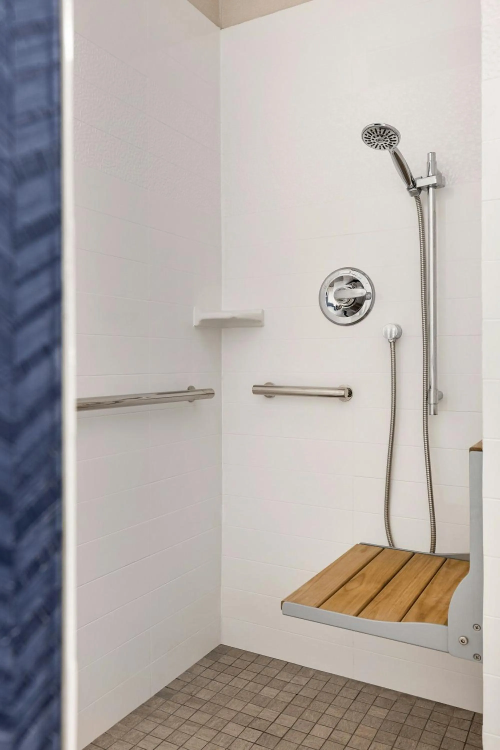 Bathroom in Fairfield Inn & Suites Findlay