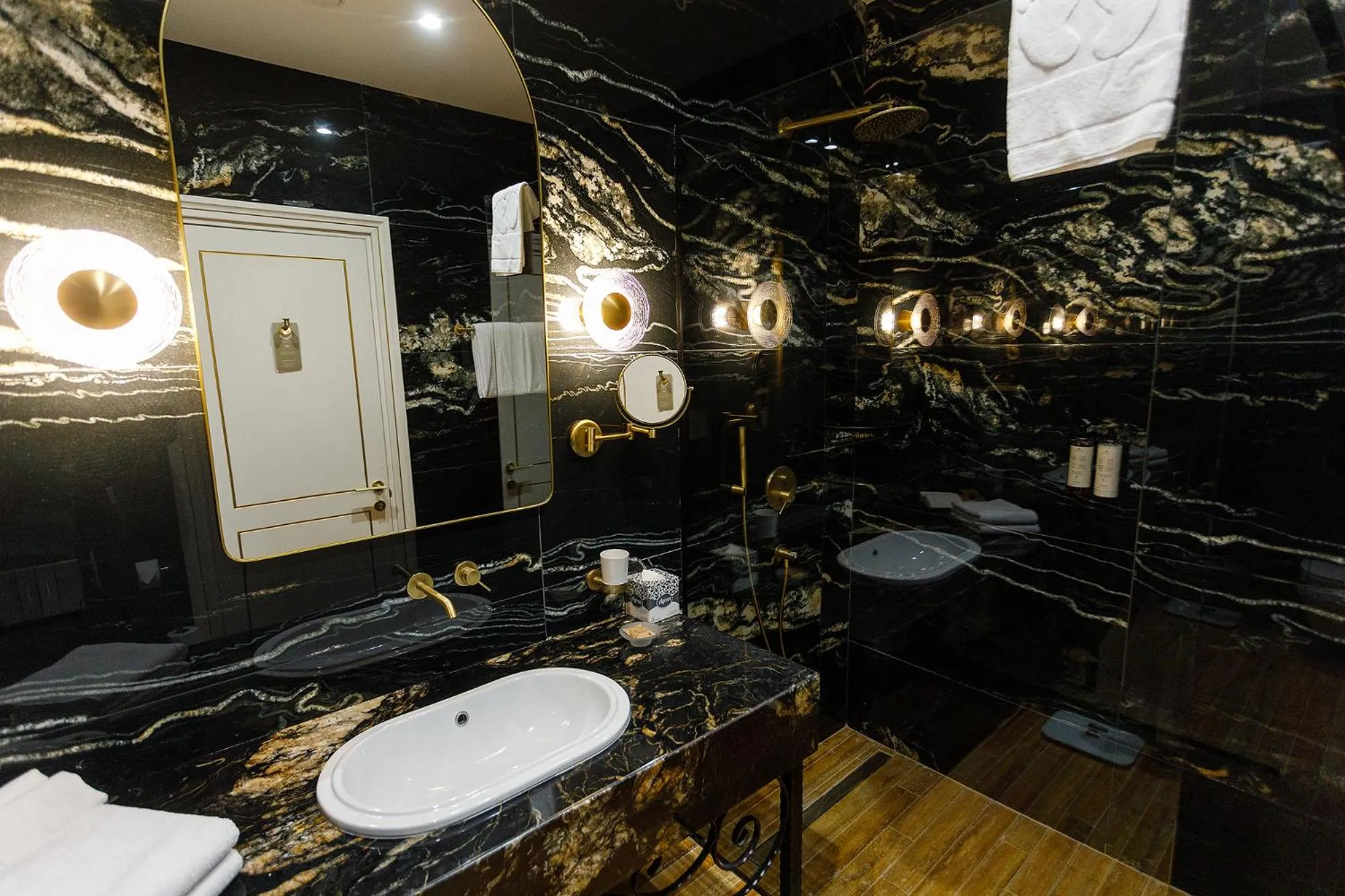 Ambassadori Tbilisi Hotel