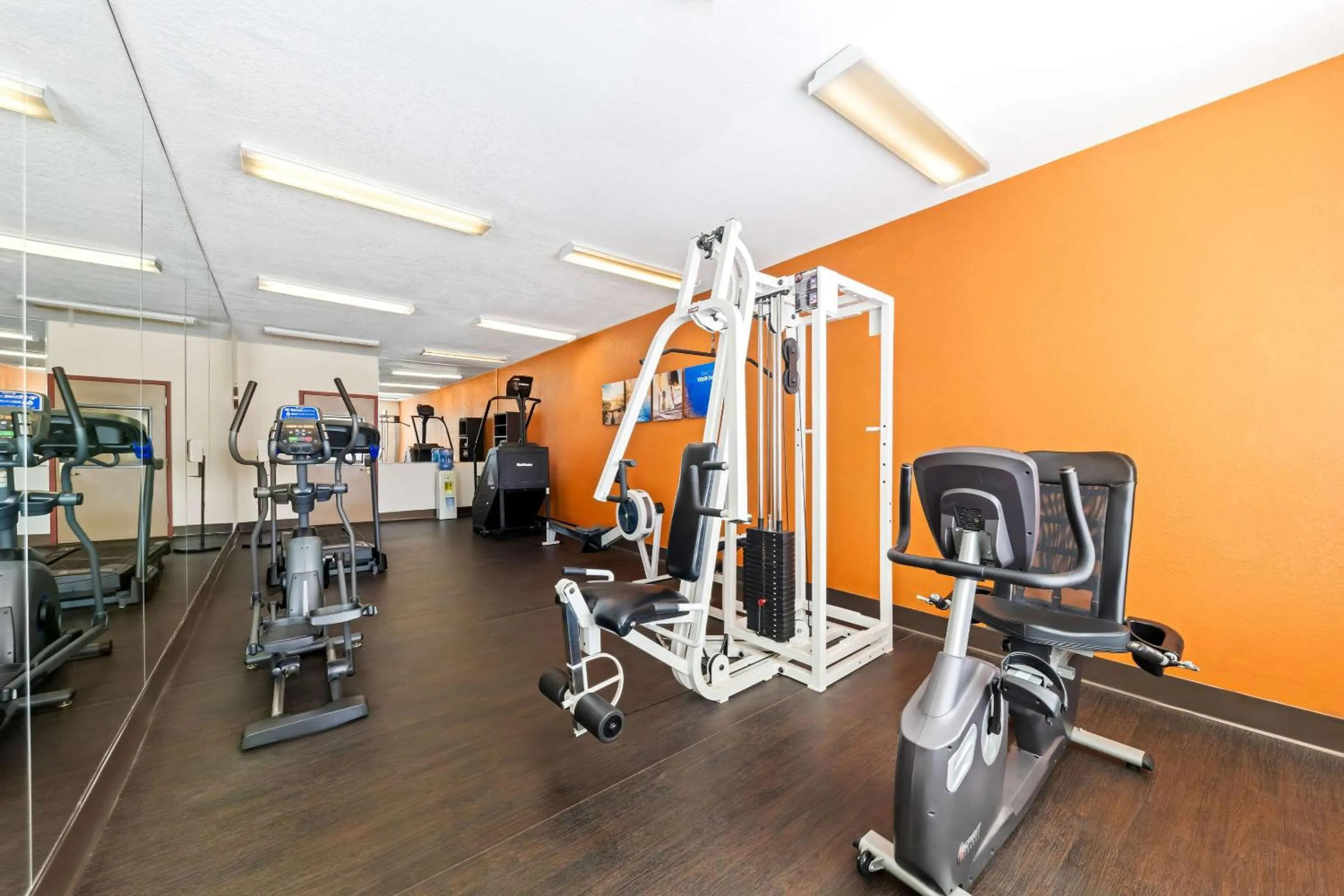 Fitness centre/facilities in Comfort Suites Roanoke - Fort Worth North