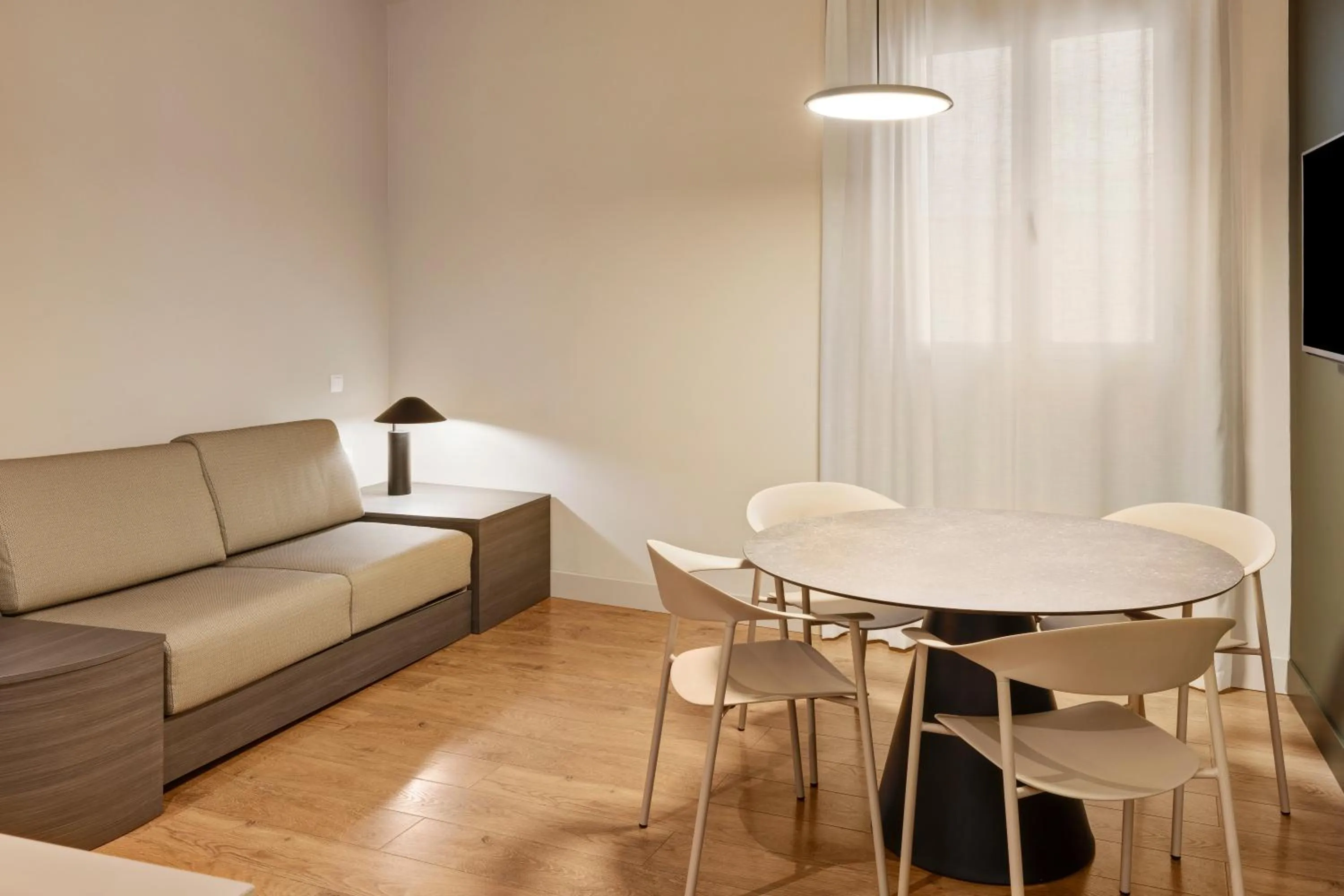 B&B HOTEL Apartamentos Madrid Centro Fuencarral 46