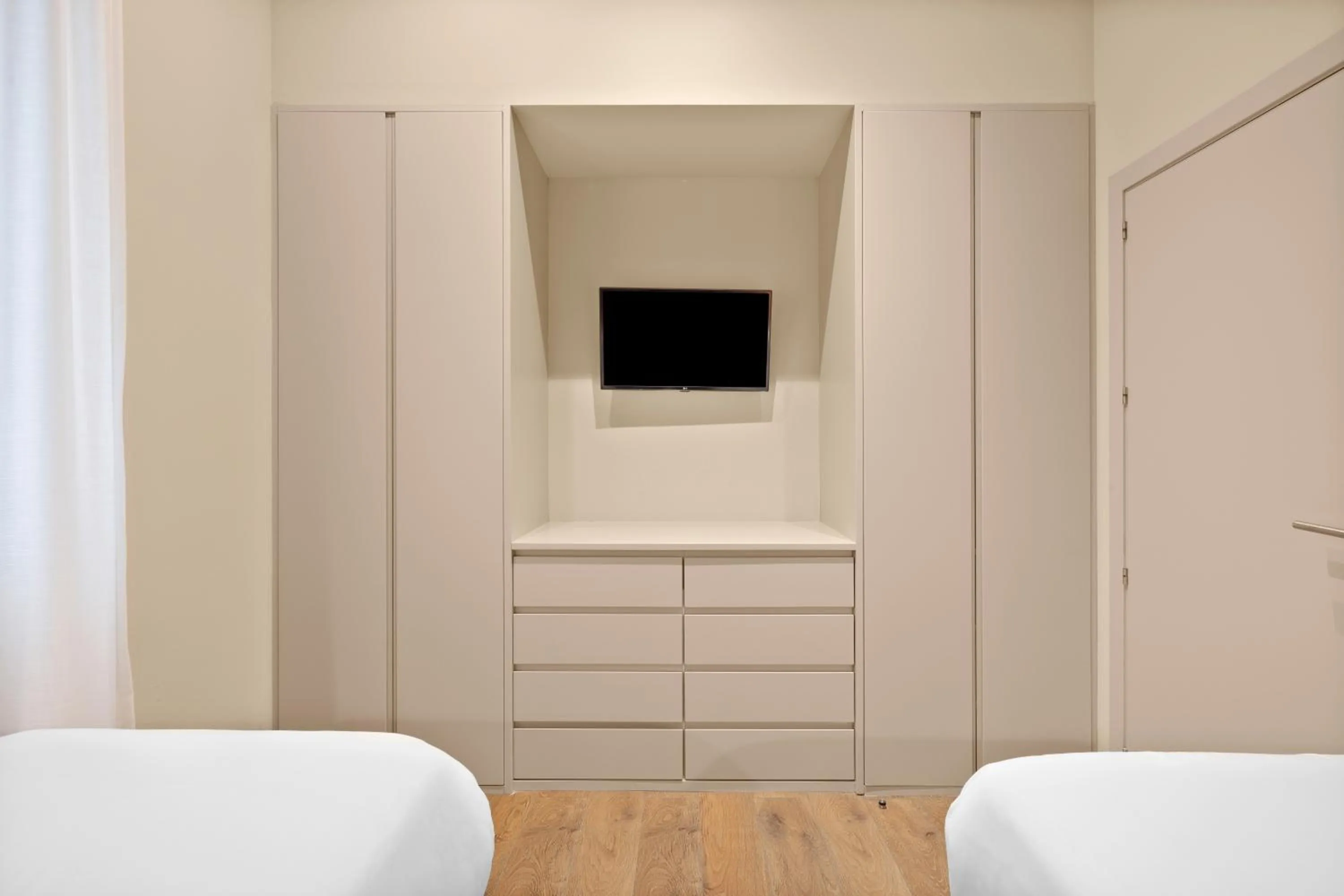 Bed in B&B HOTEL Apartamentos Madrid Centro Fuencarral 46