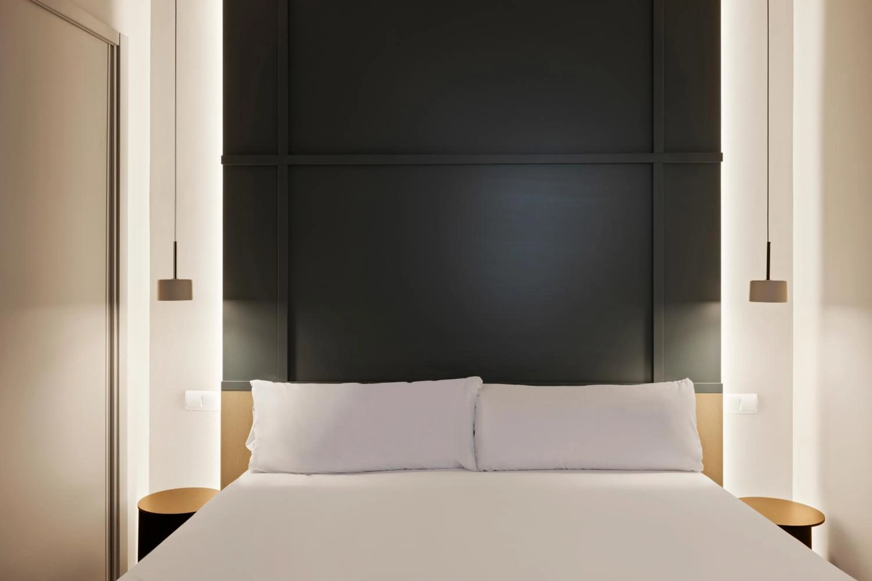 Bed in B&B HOTEL Apartamentos Madrid Centro Fuencarral 46