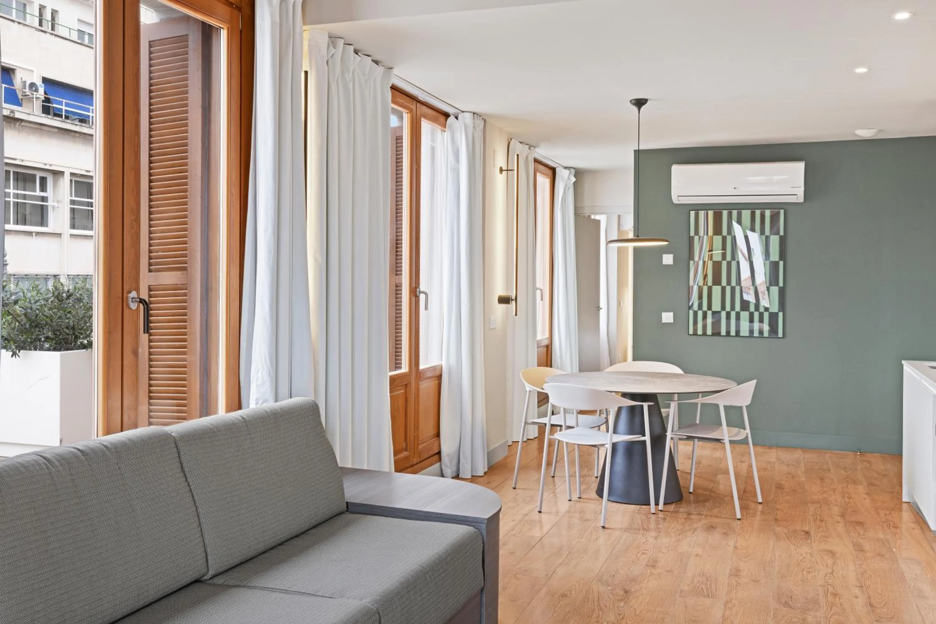 B&B HOTEL Apartamentos Madrid Centro Fuencarral 46