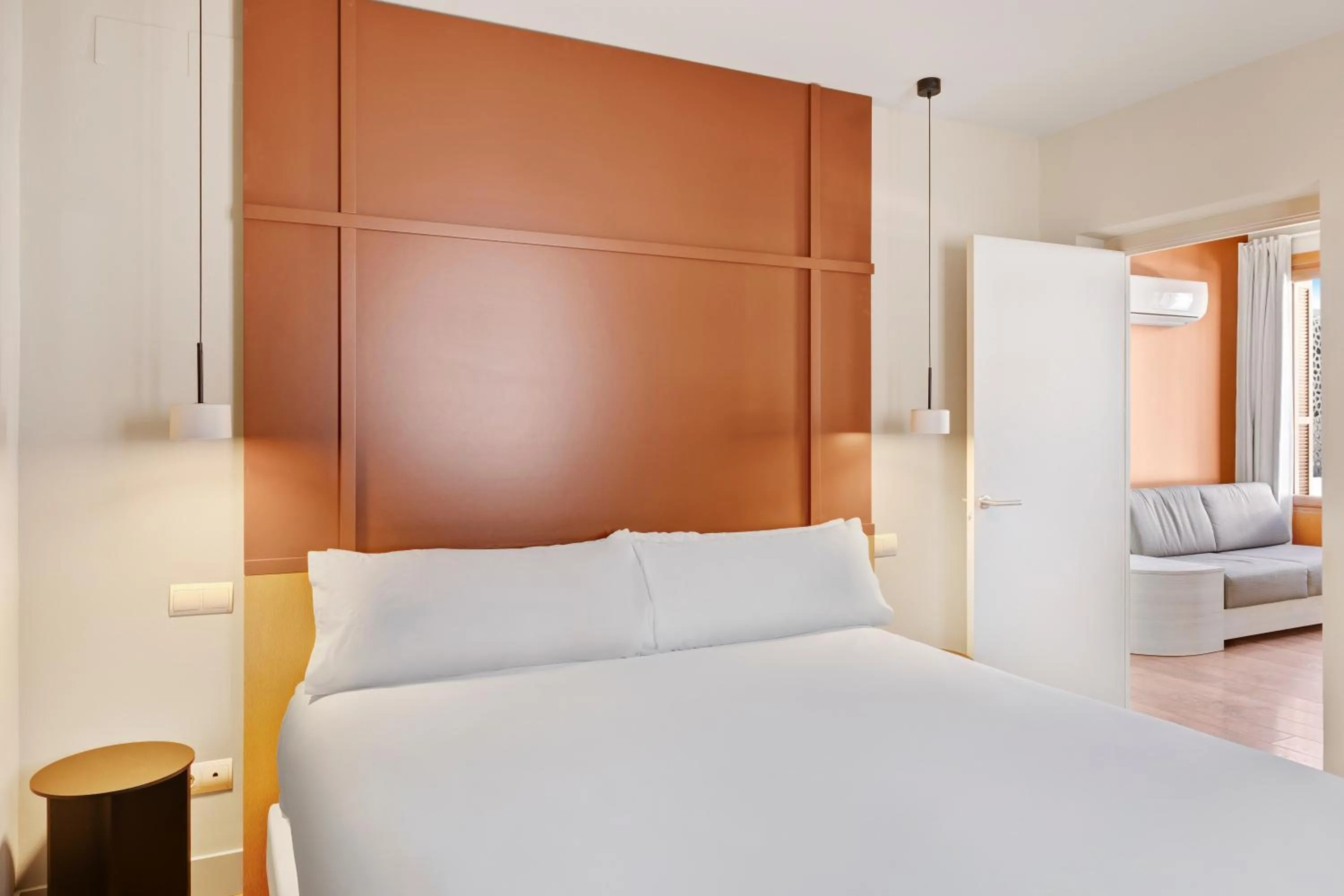 Bed in B&B HOTEL Apartamentos Madrid Centro Fuencarral 46