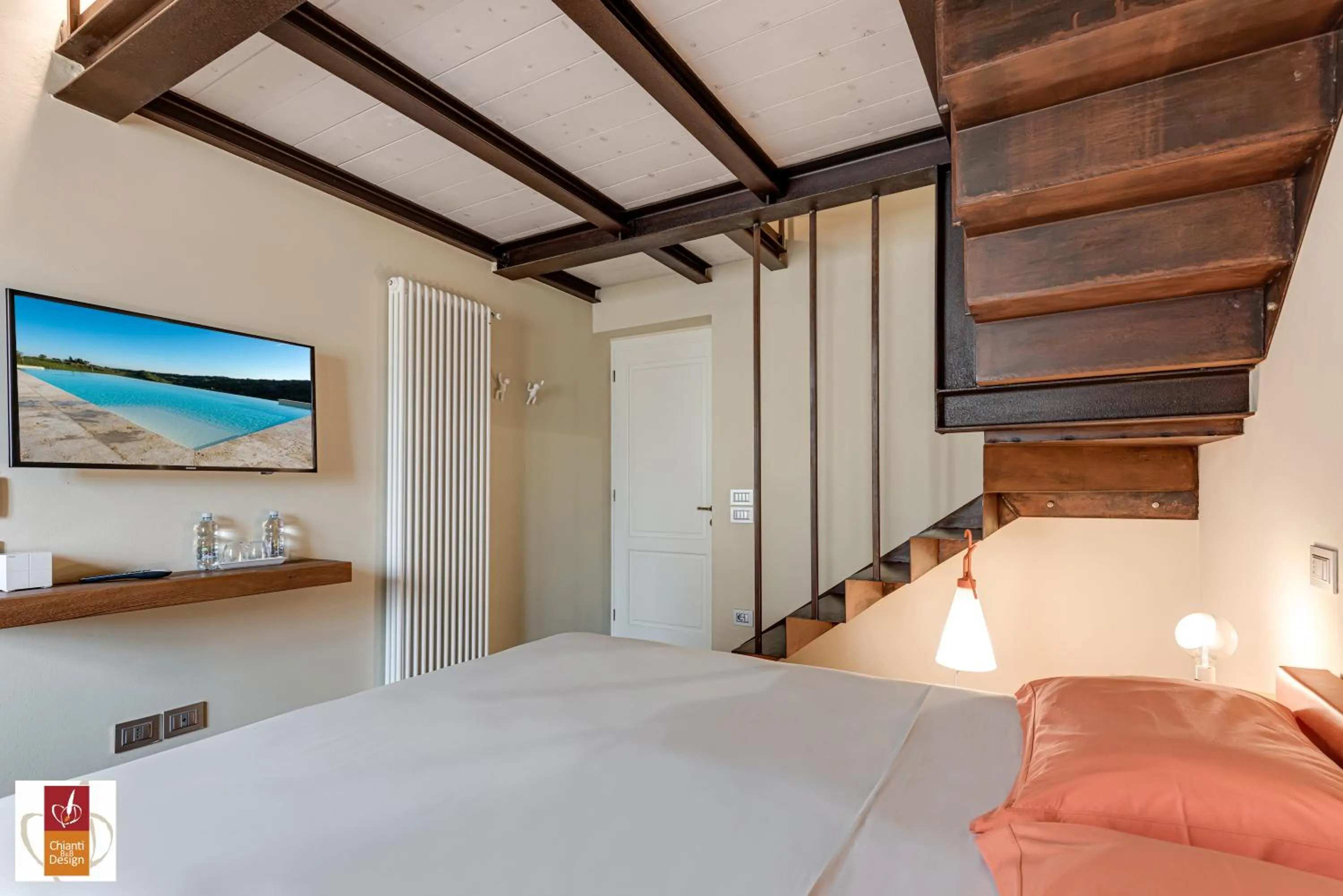 Bed in Chianti B&B Design infinity pool shared