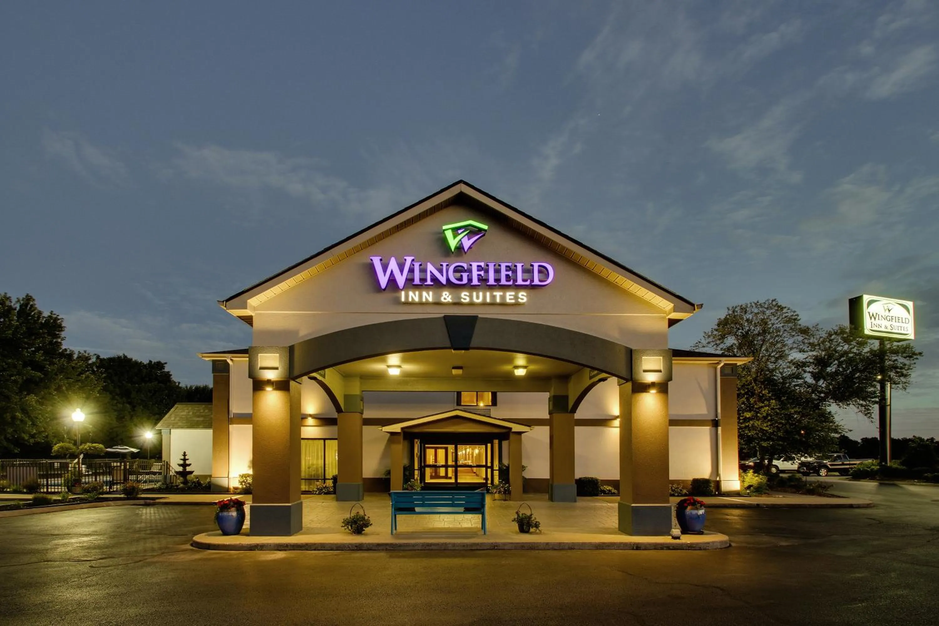 Greenfield Inn & Suites Owensboro, KY Airport
