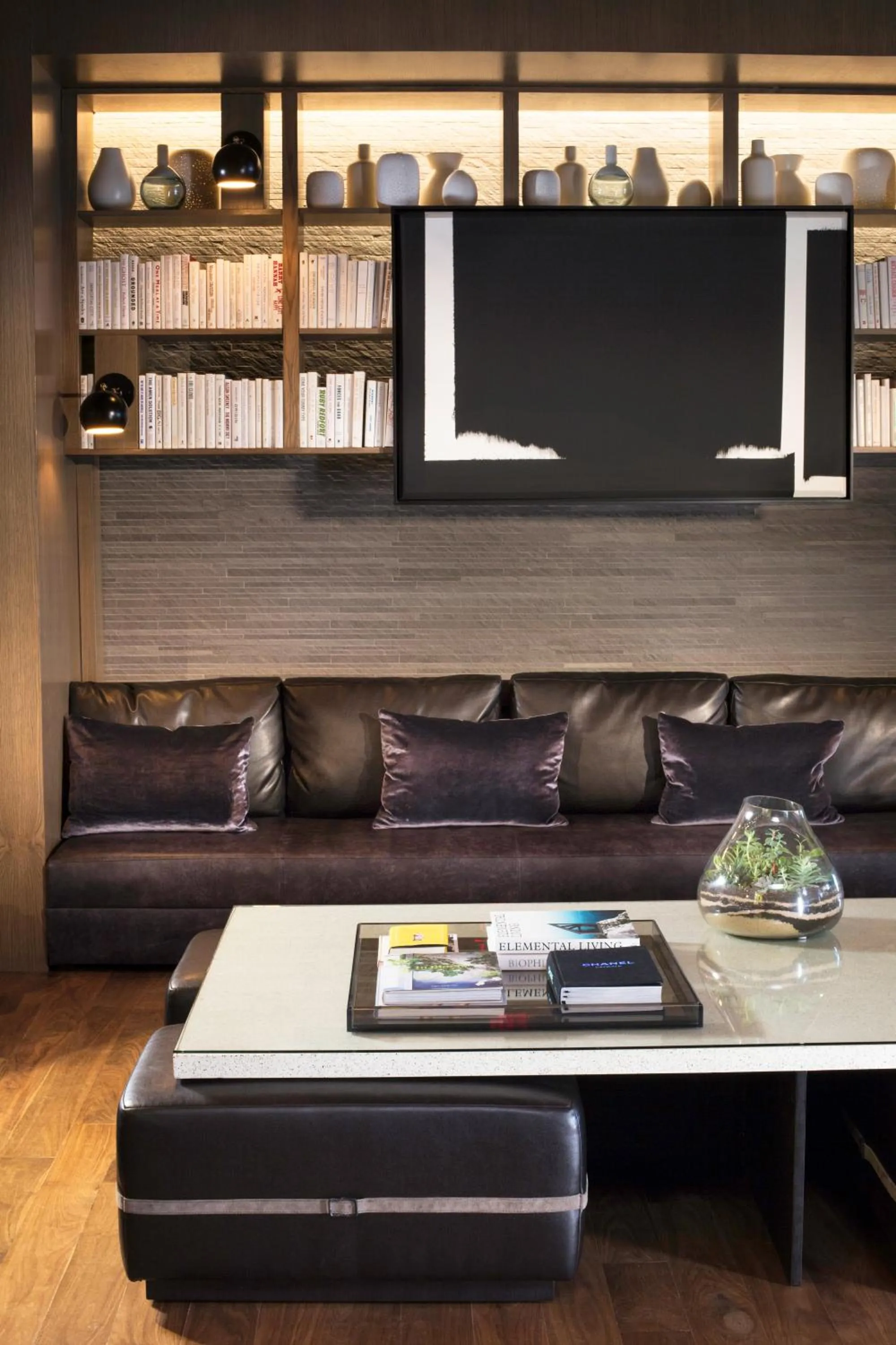 Communal lounge/ TV room in Ink 48 Hotel