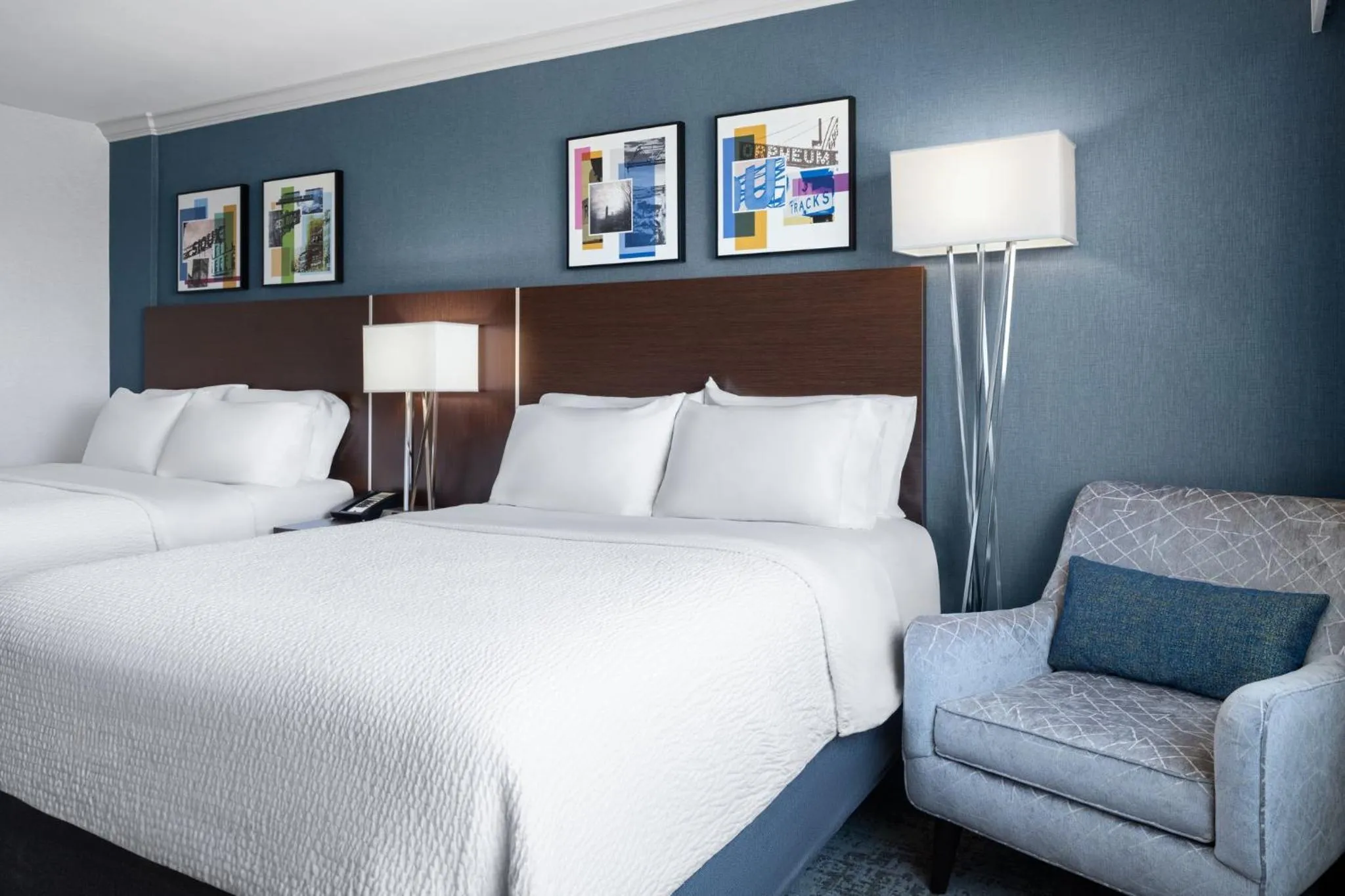 Photo of the whole room, Bed in Holiday Inn Sioux Falls-City Center by IHG