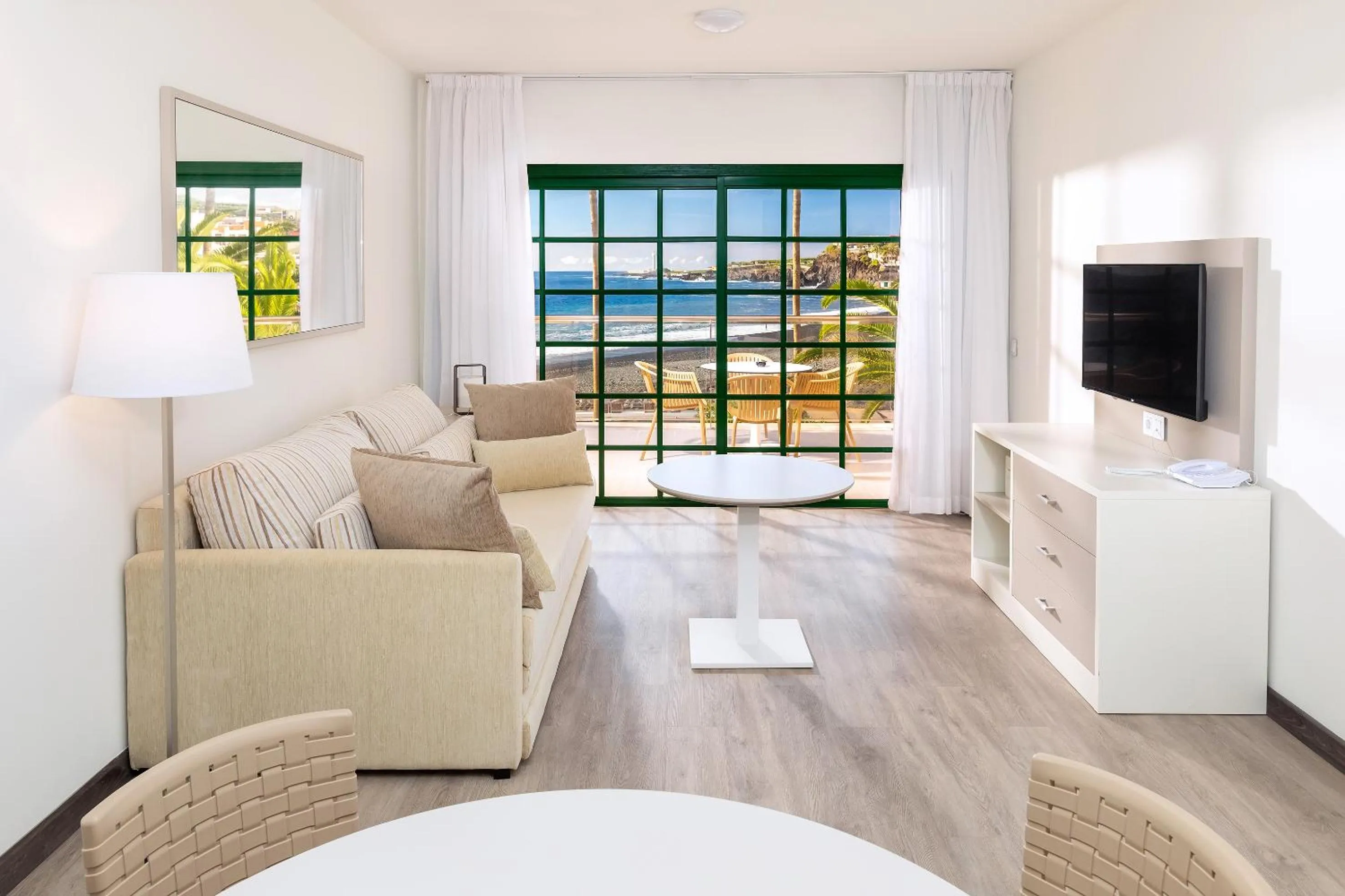 Living room in Apartments La Palma, Affiliated by Meliá