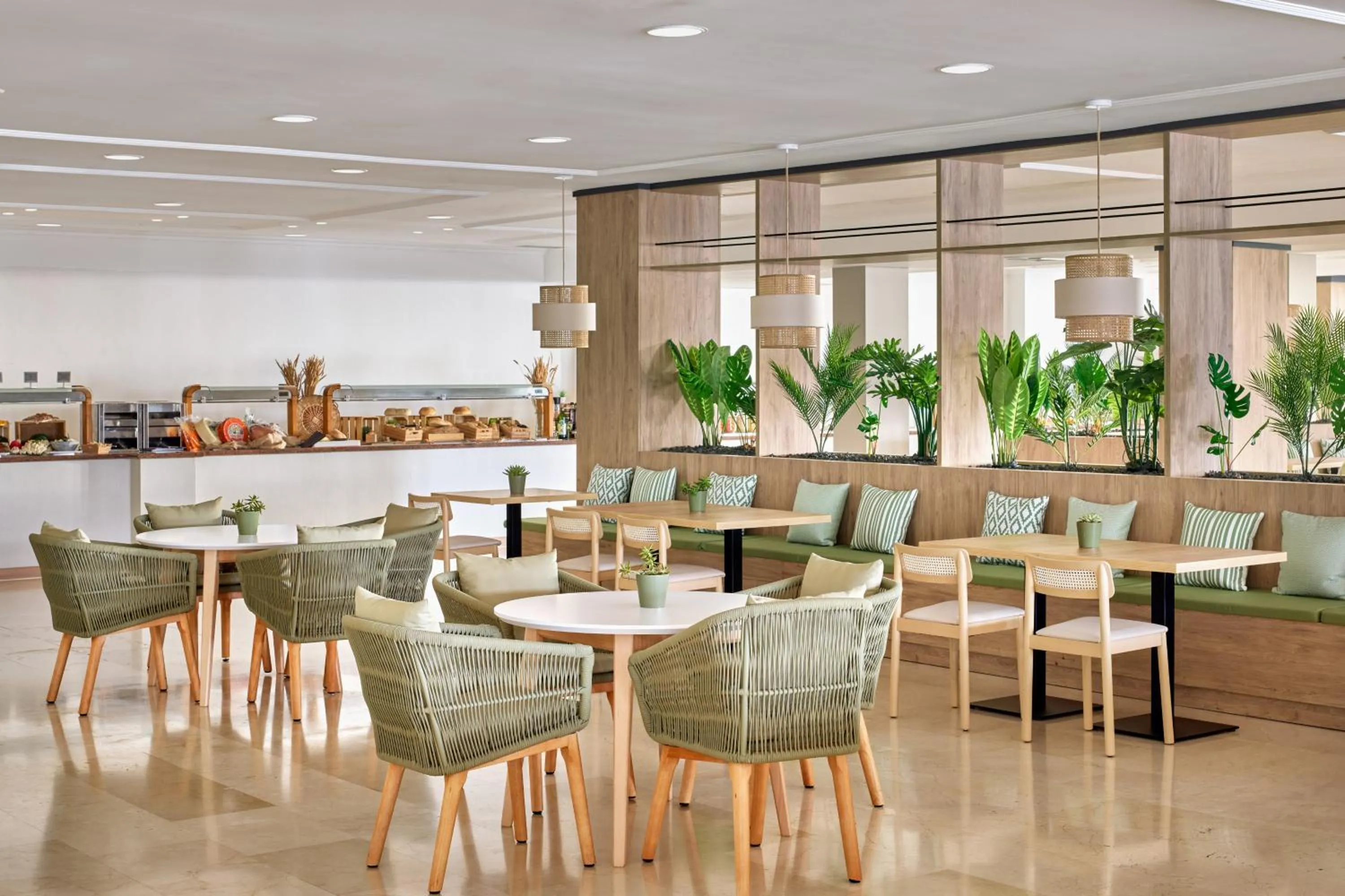 Buffet breakfast in Apartments La Palma, Affiliated by Meliá