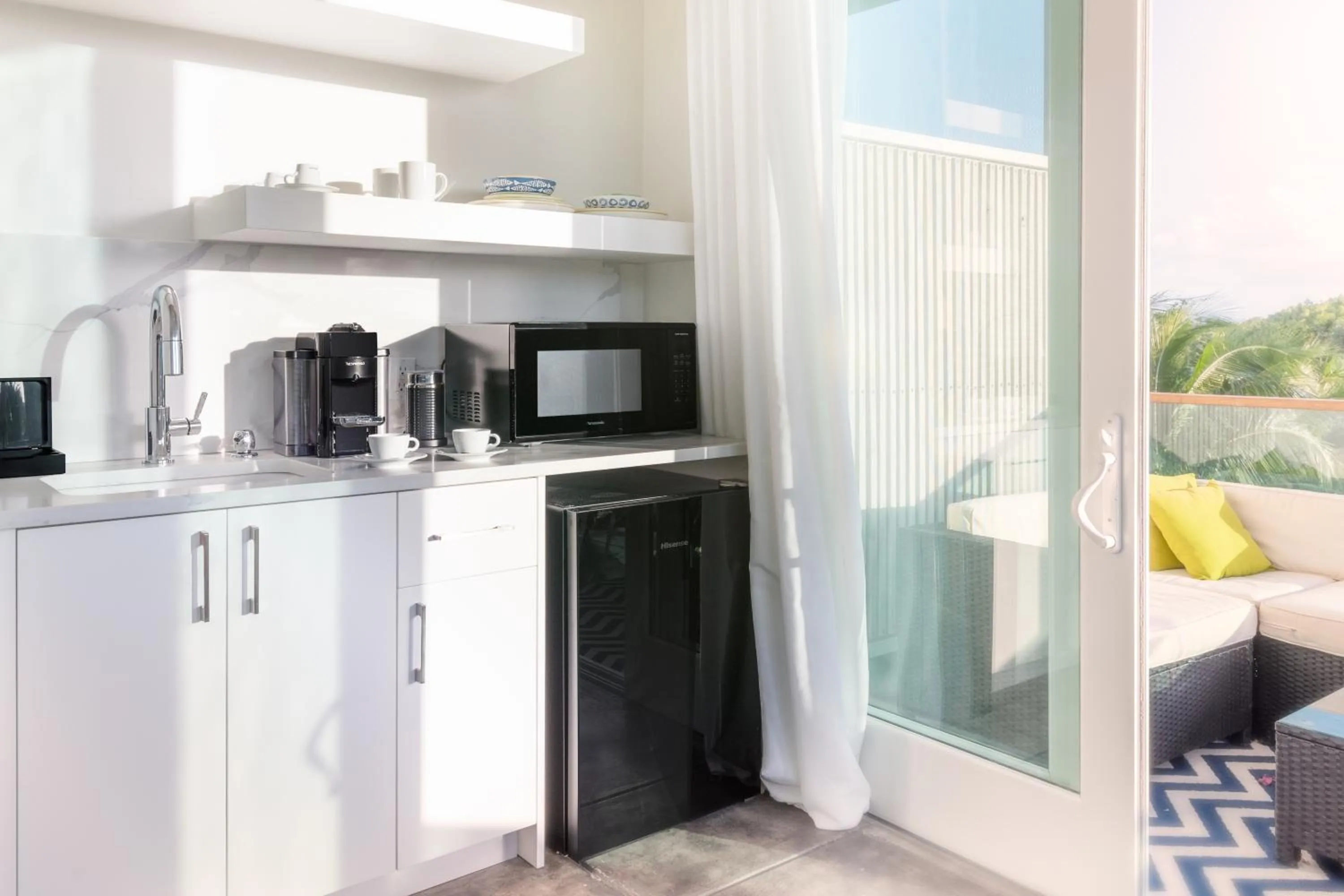 Kitchen or kitchenette in The Oasis at Grace Bay