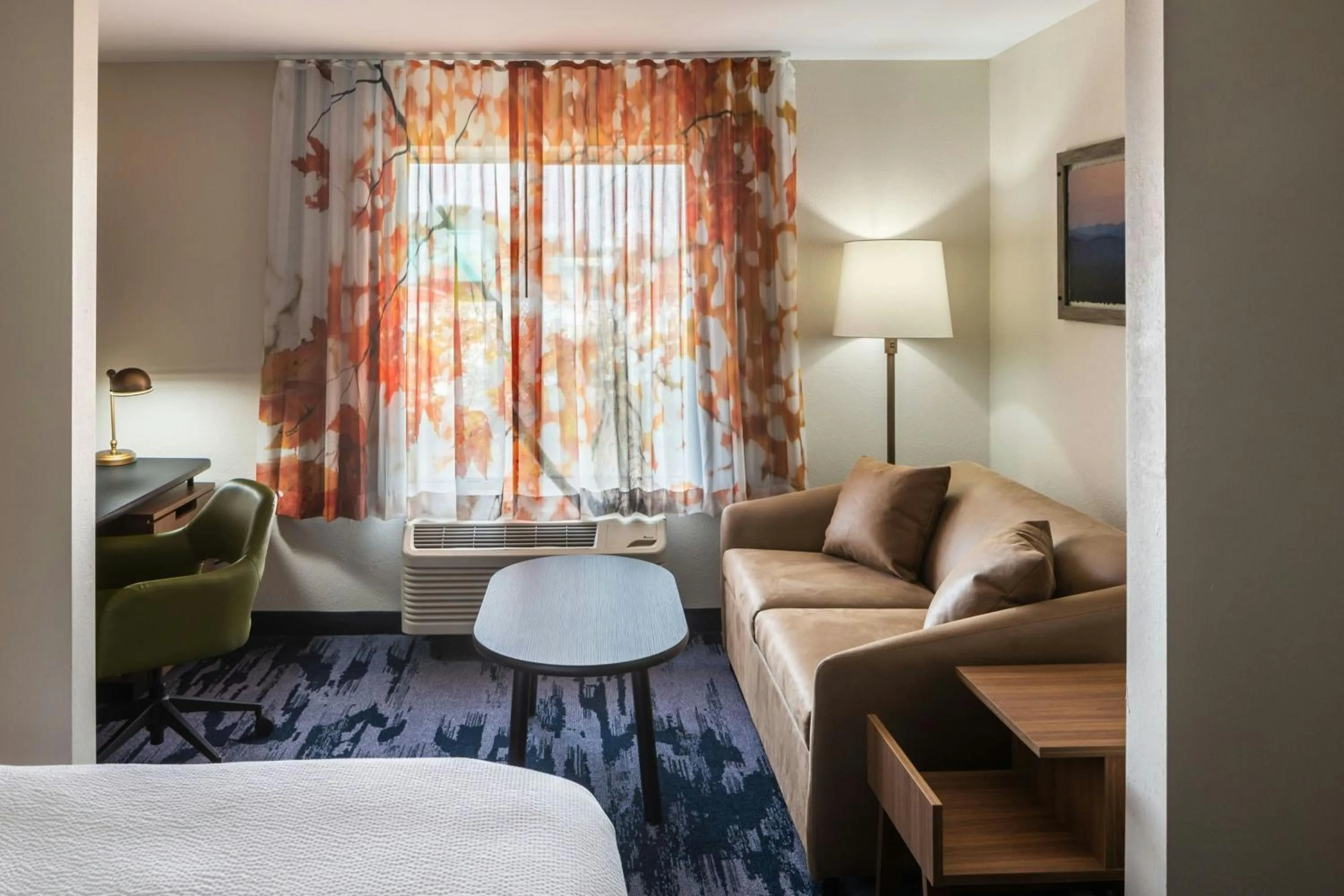 Photo of the whole room, Bed in Fairfield Inn by Marriott Richmond