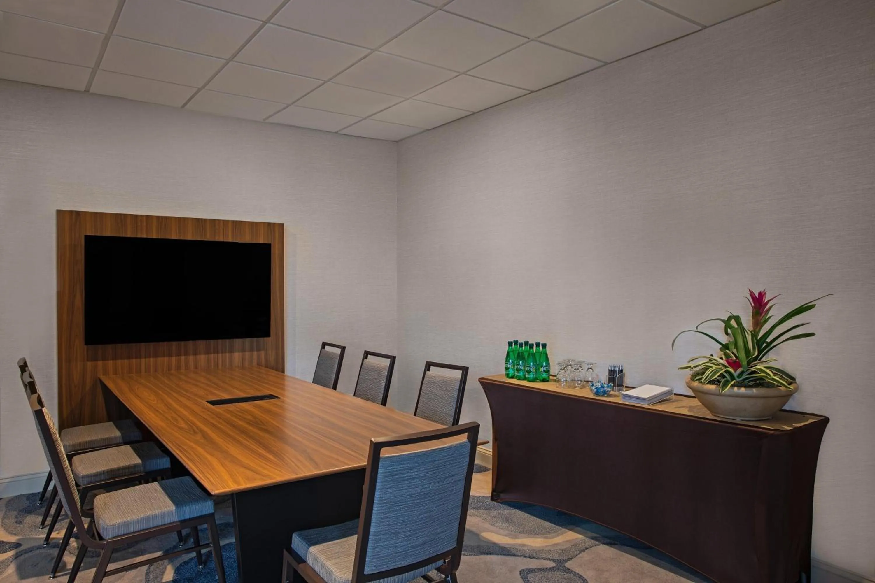 Meeting/conference room in Sheraton Charlotte Airport