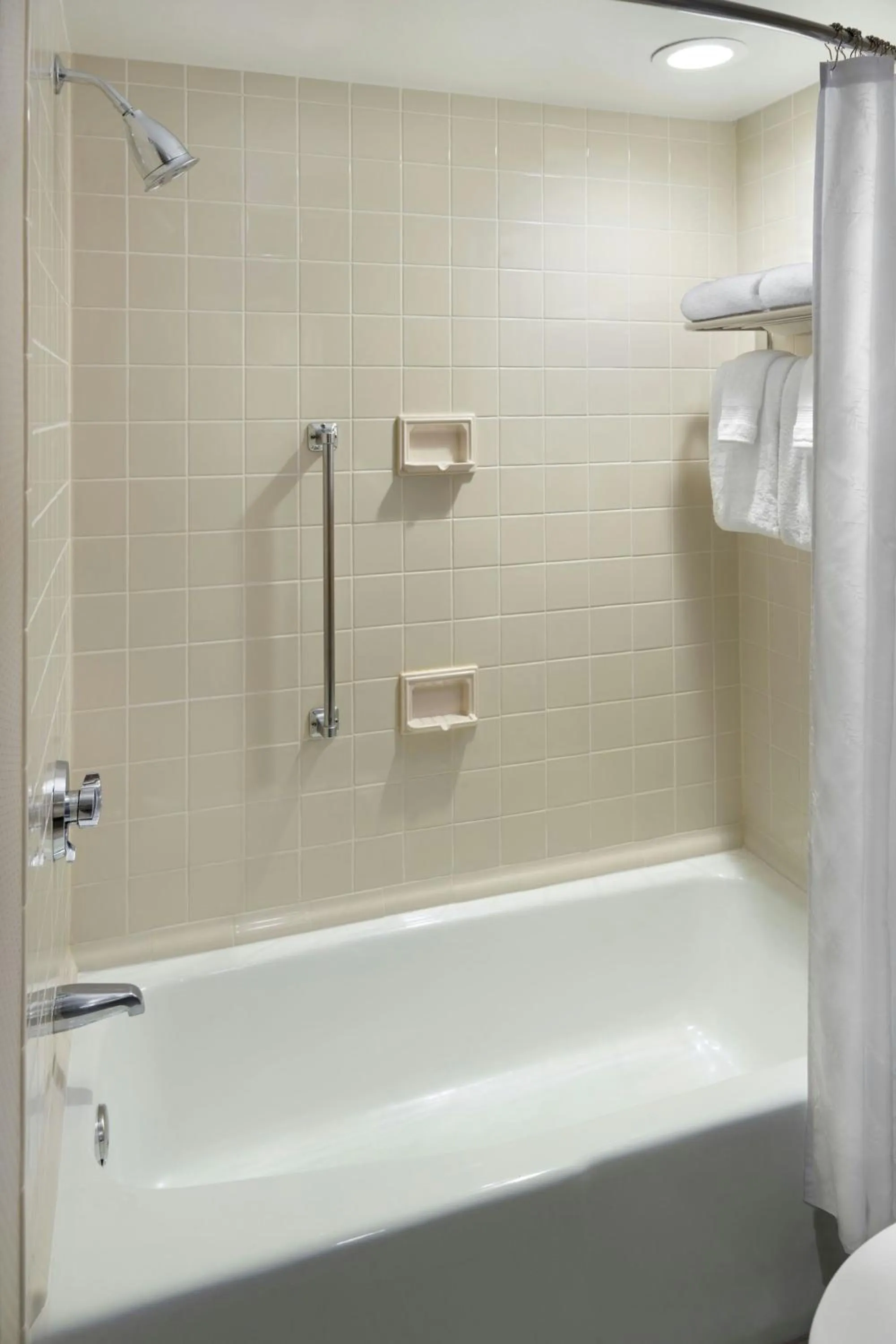 Bathroom in Sheraton Charlotte Airport