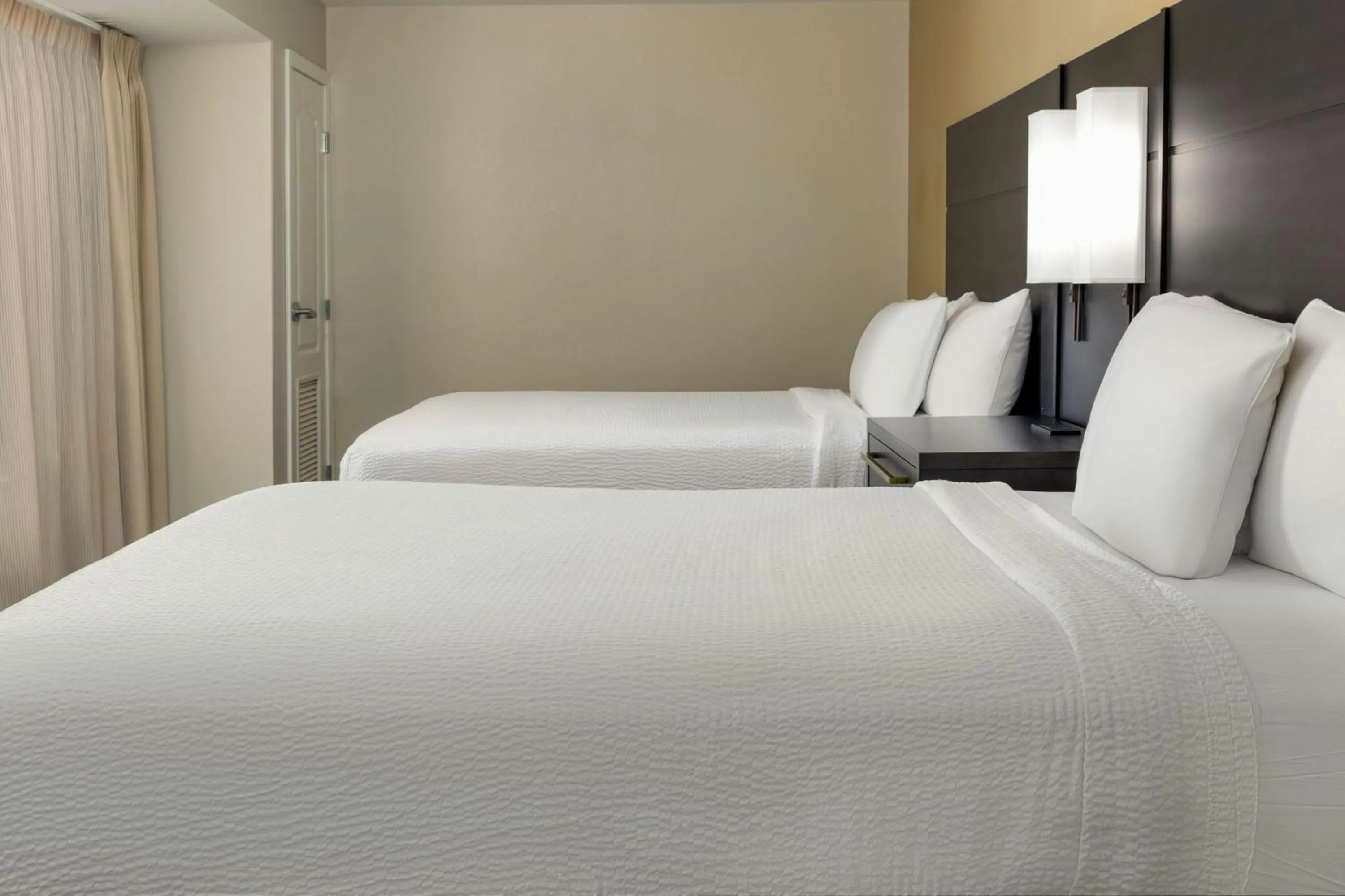 Bedroom, Bed in Residence Inn Dayton North