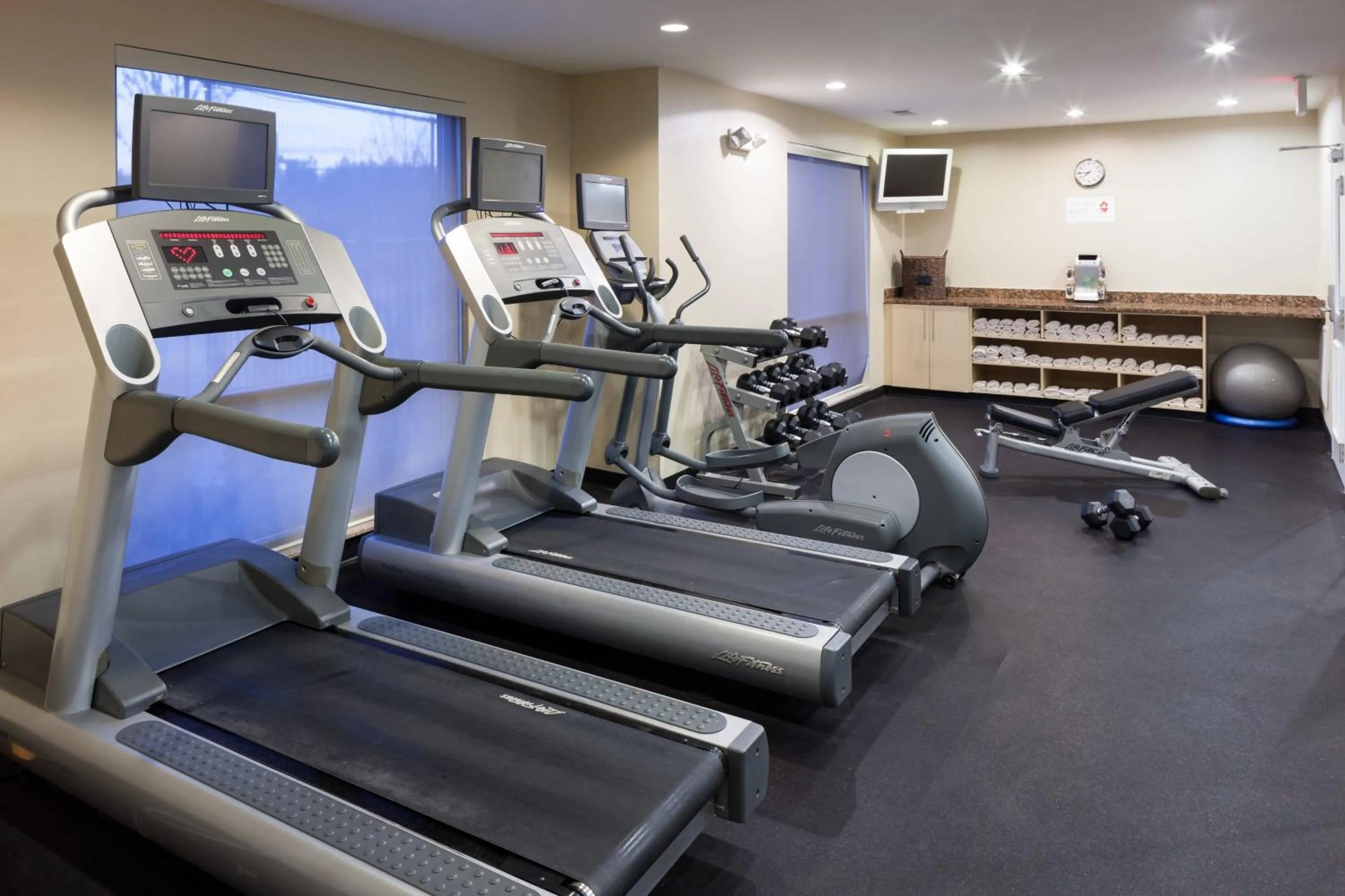 Fitness centre/facilities in TownePlace Suites Columbia Southeast / Fort Jackson
