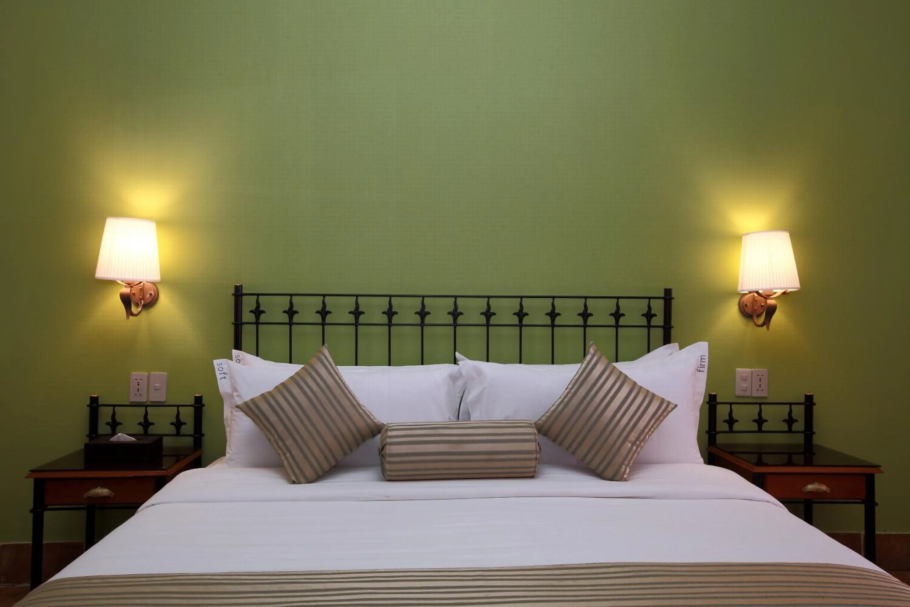 Bed in Mena Holiday Beach Resort Half Moon