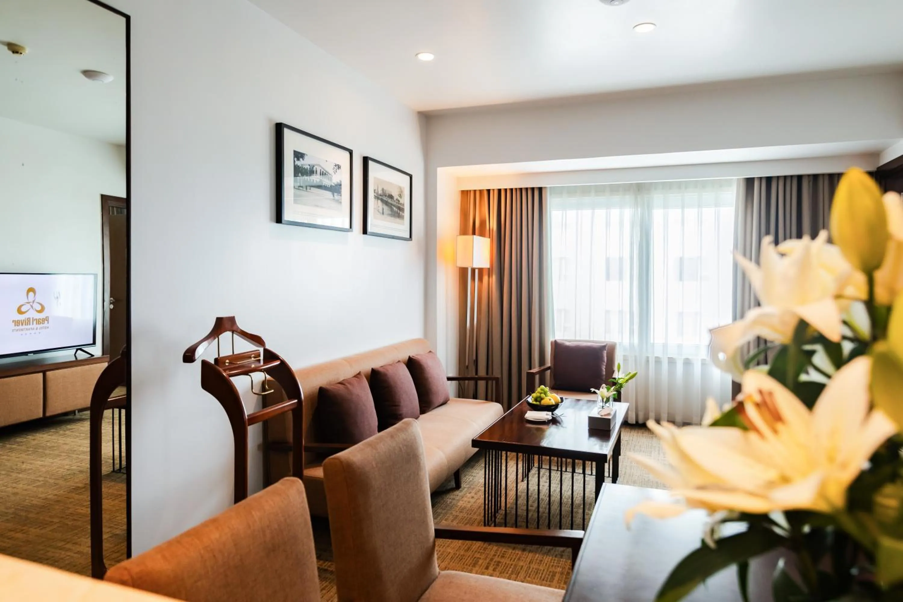 Living room in Pearl River Hotel