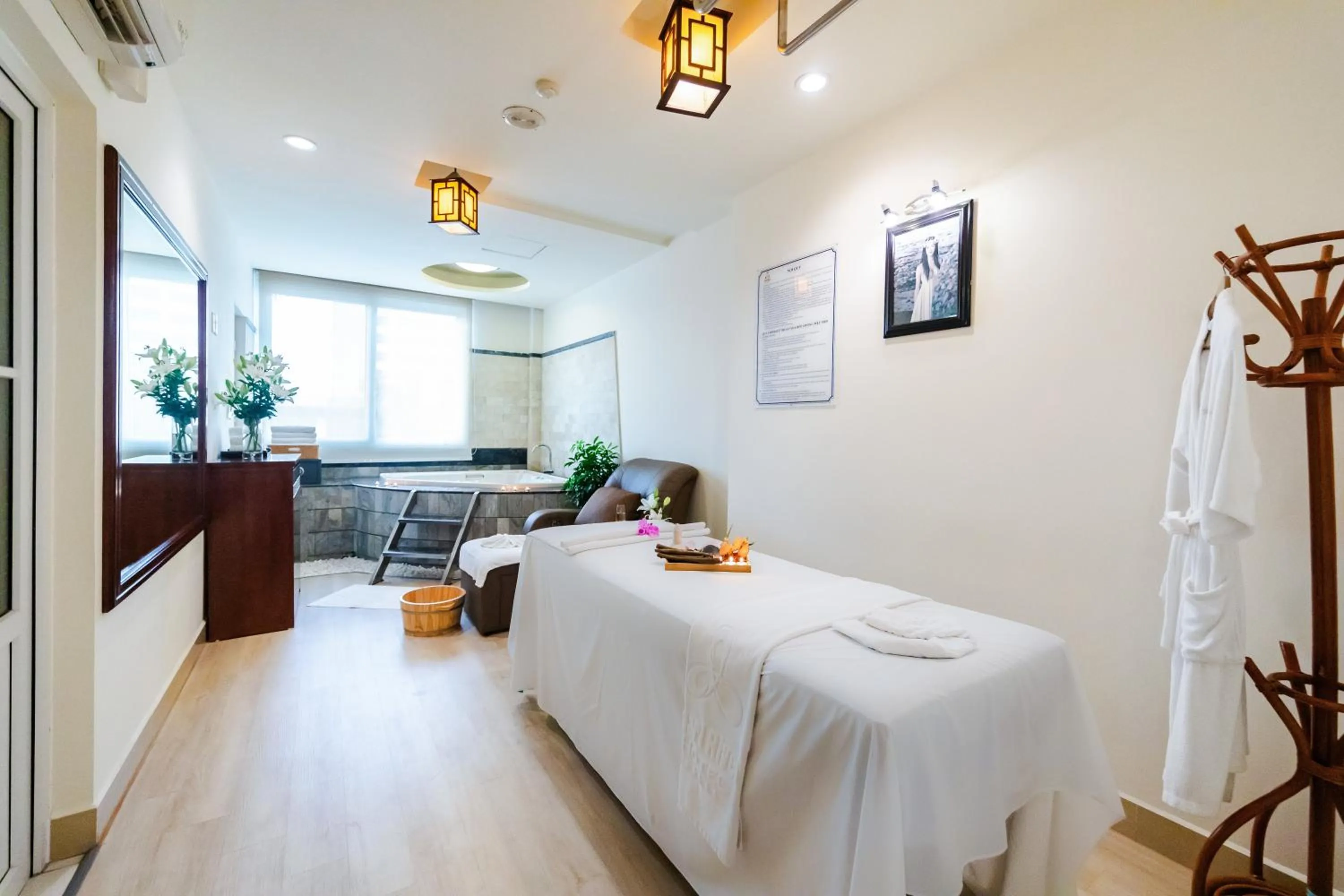 Spa and wellness centre/facilities in Pearl River Hotel