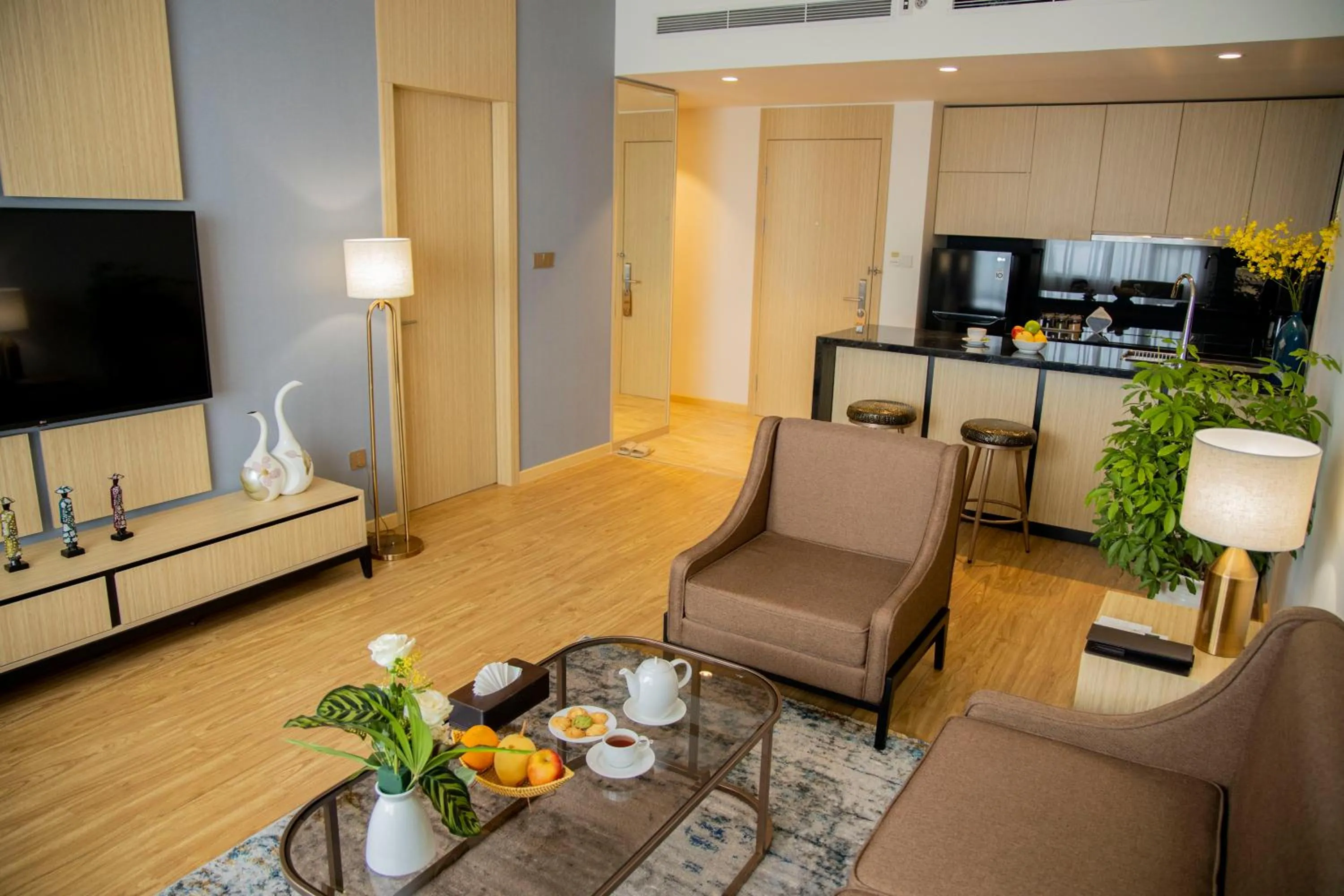 Seating area in Pearl River Hotel