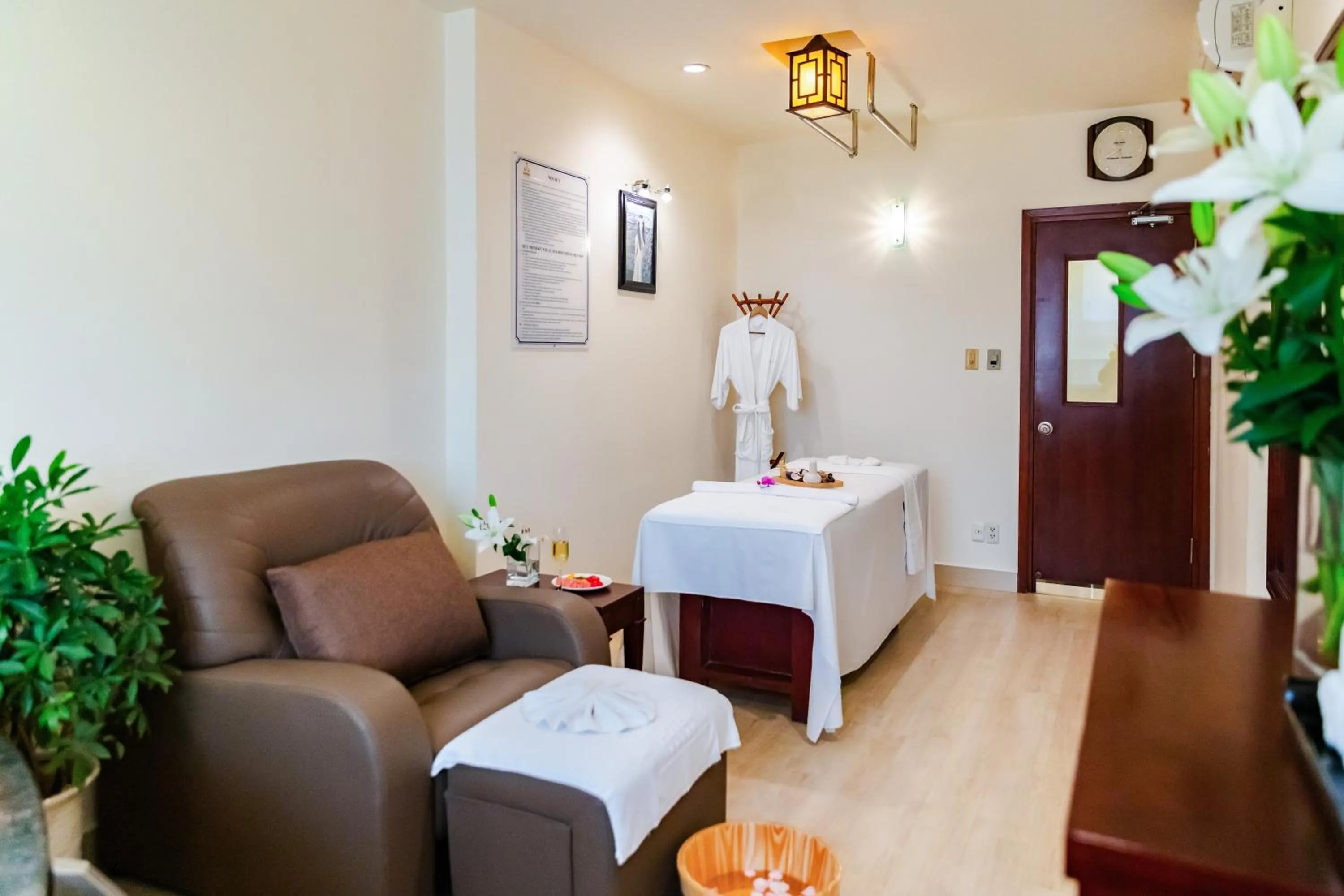 Spa and wellness centre/facilities in Pearl River Hotel