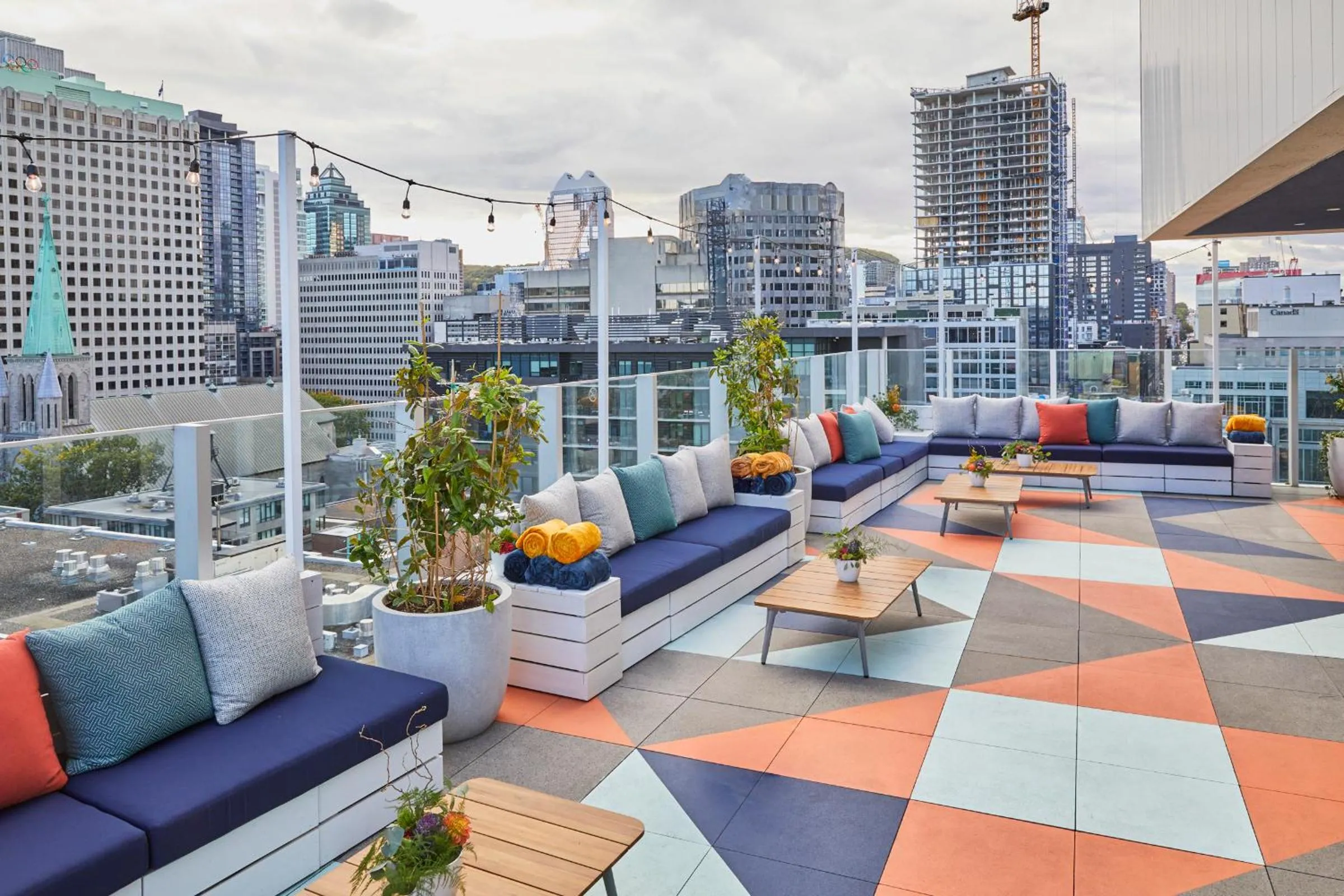 Patio in Hotel Monville