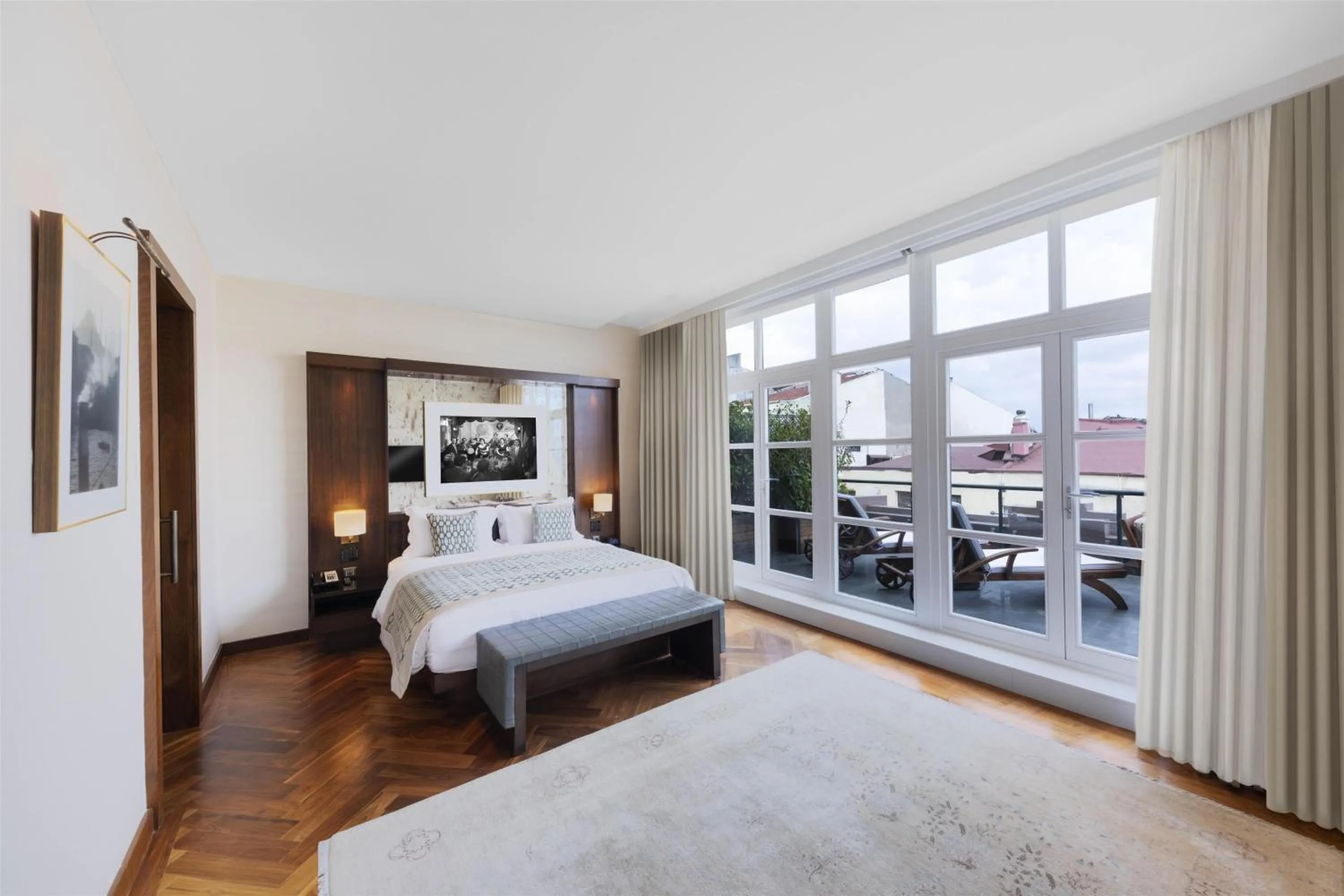 Photo of the whole room, Bed in Park Hyatt Istanbul - Macka Palas