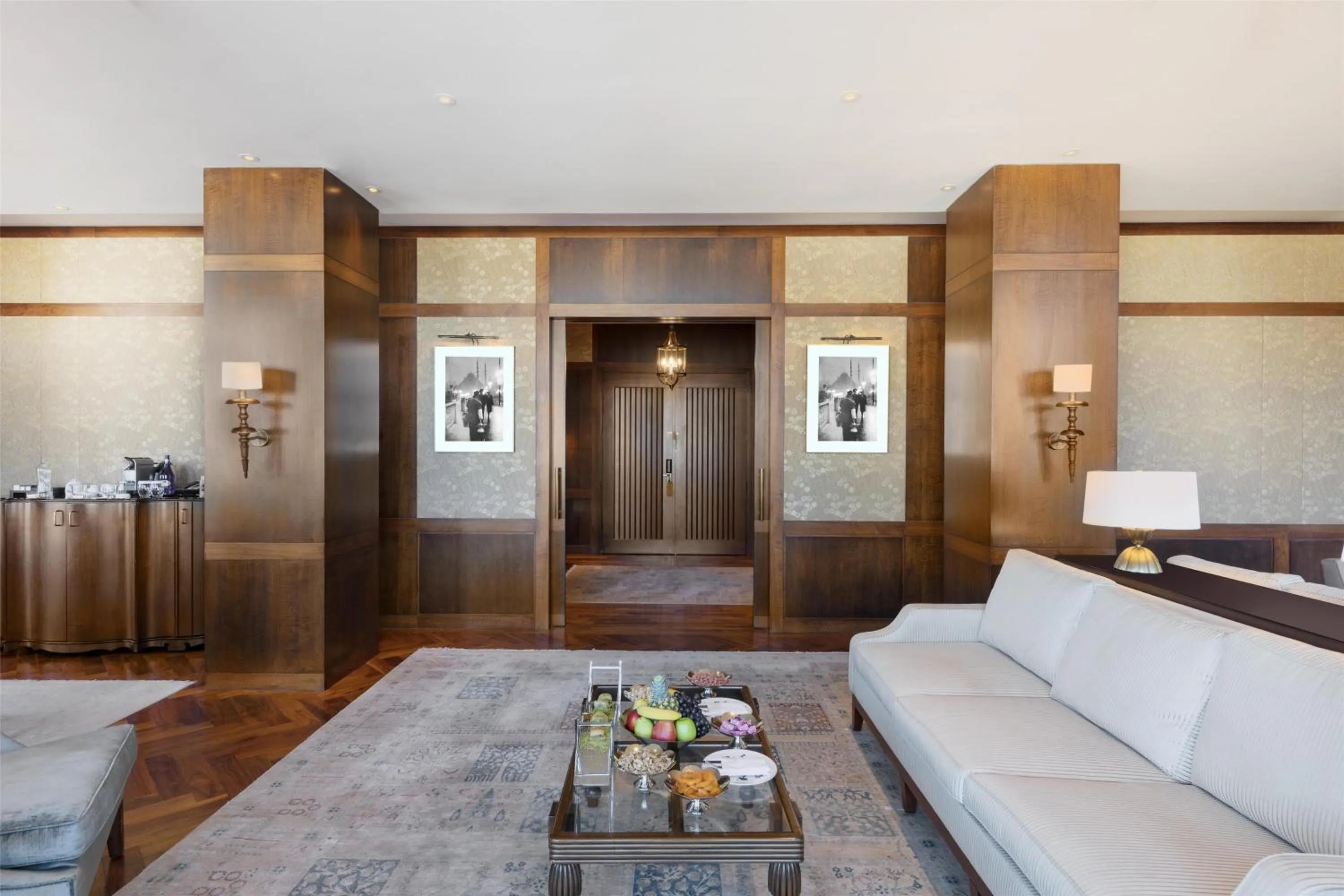 Photo of the whole room in Park Hyatt Istanbul - Macka Palas