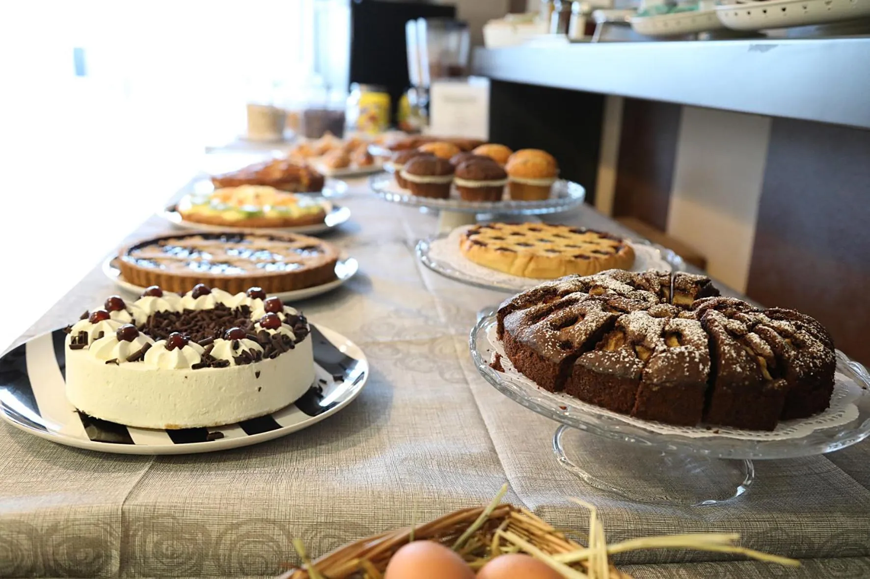 Buffet breakfast in Hotel Fidenza