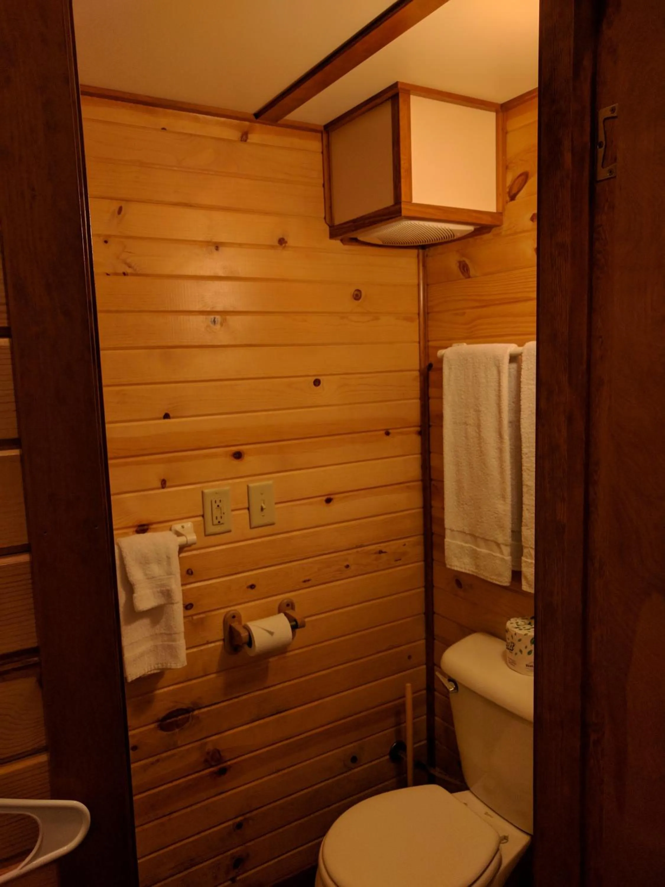 Bathroom in Emerald Forest Cabins