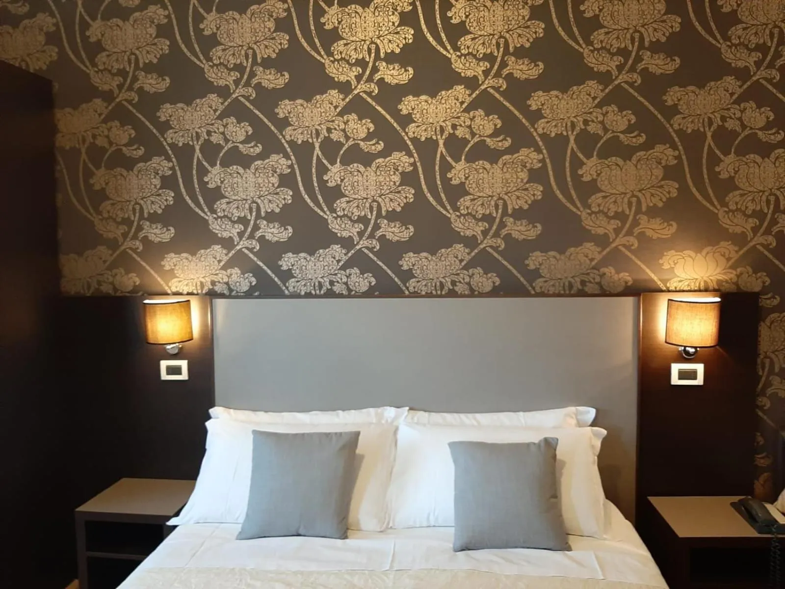 Bedroom, Bed in Hotel Lalla Beauty & Relax