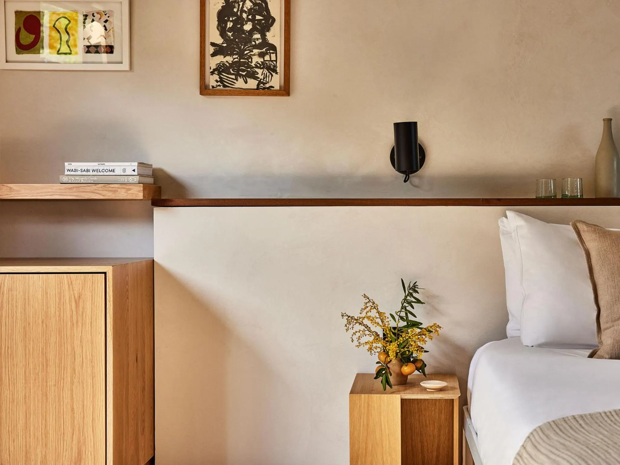 Bedroom, Bed in Hotel June Malibu