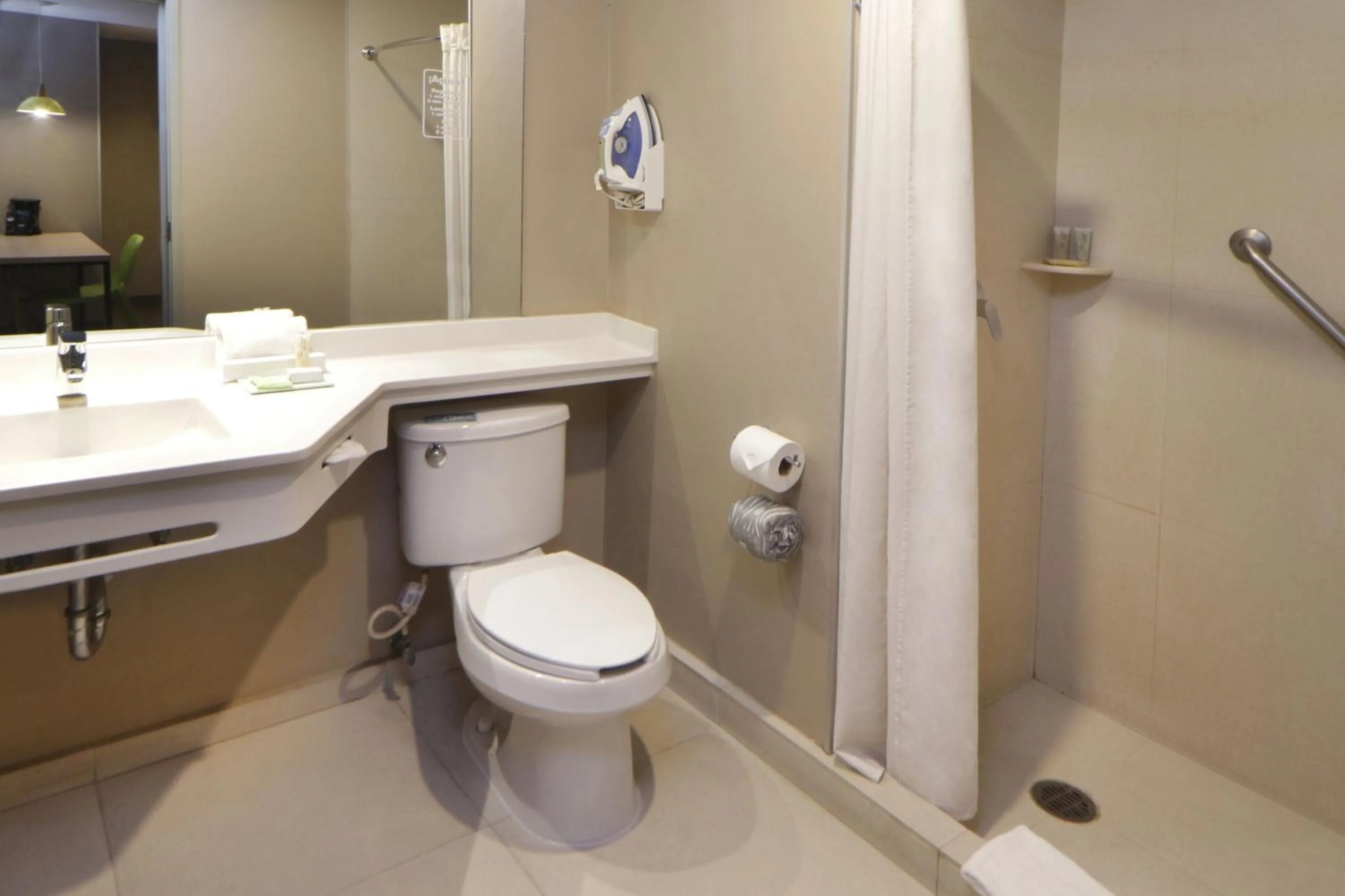 Bathroom in City Express Suites by Marriott Tijuana Rio