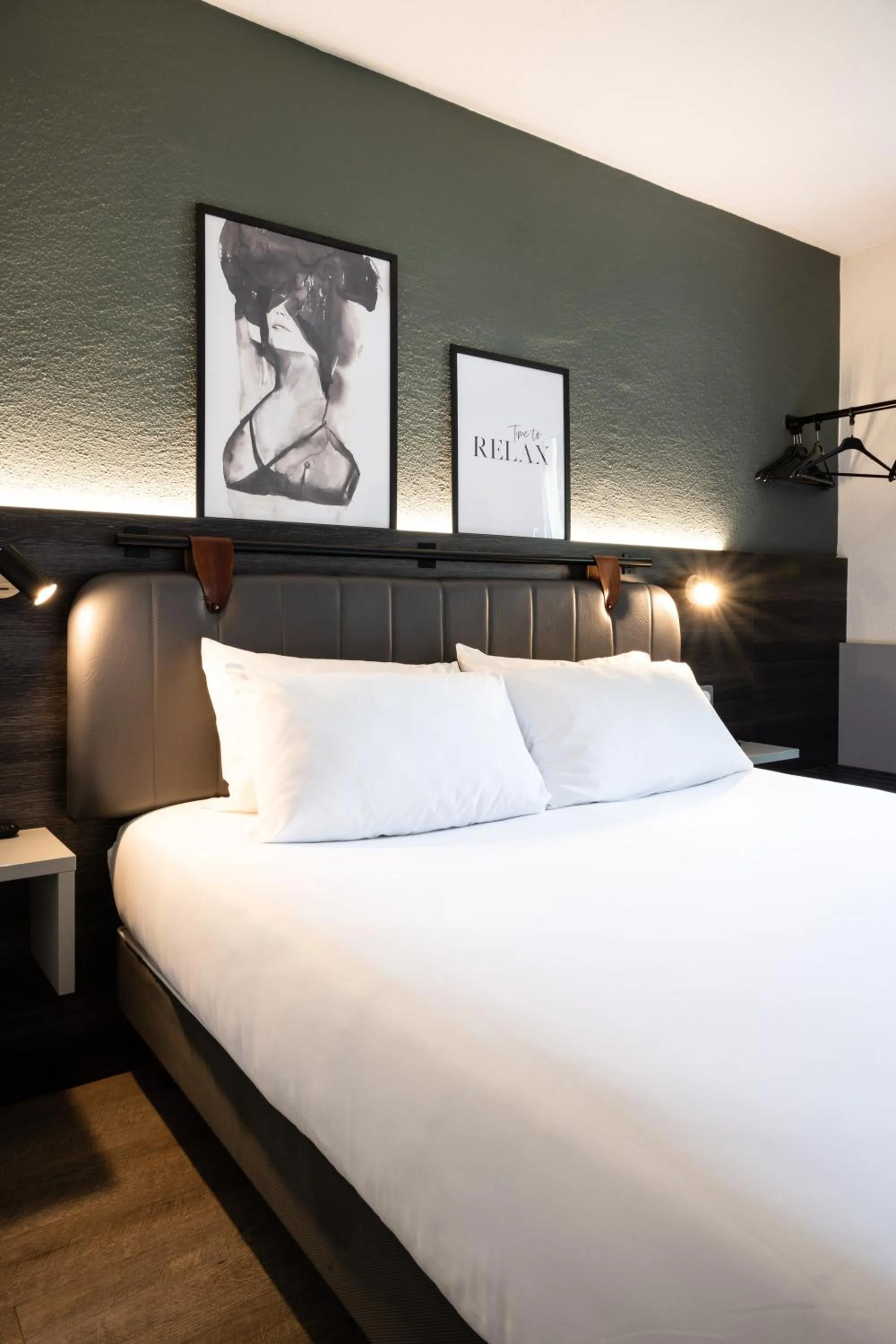 Bedroom, Bed in Tulip Inn Beaune