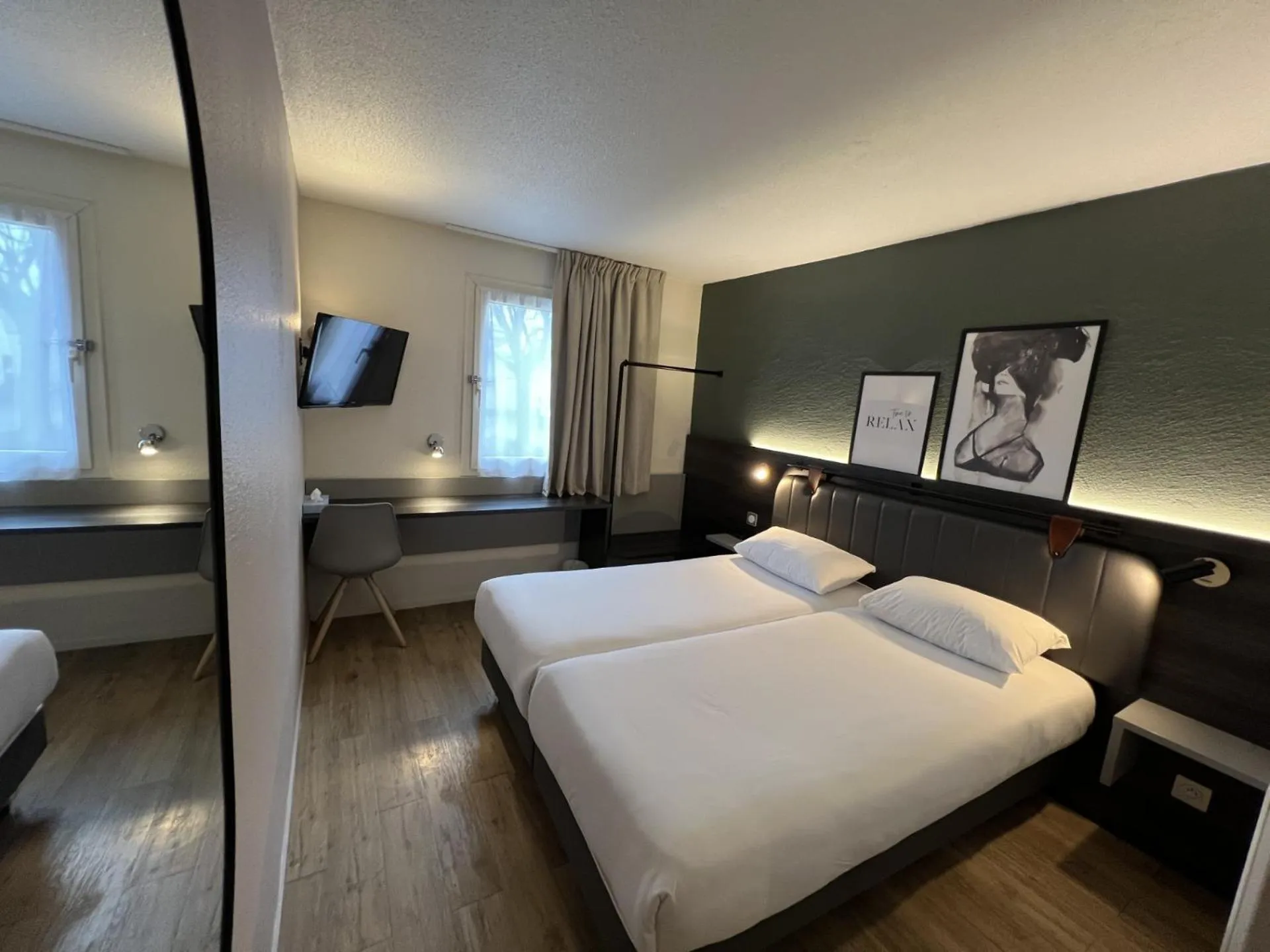 Bedroom, Bed in Tulip Inn Beaune