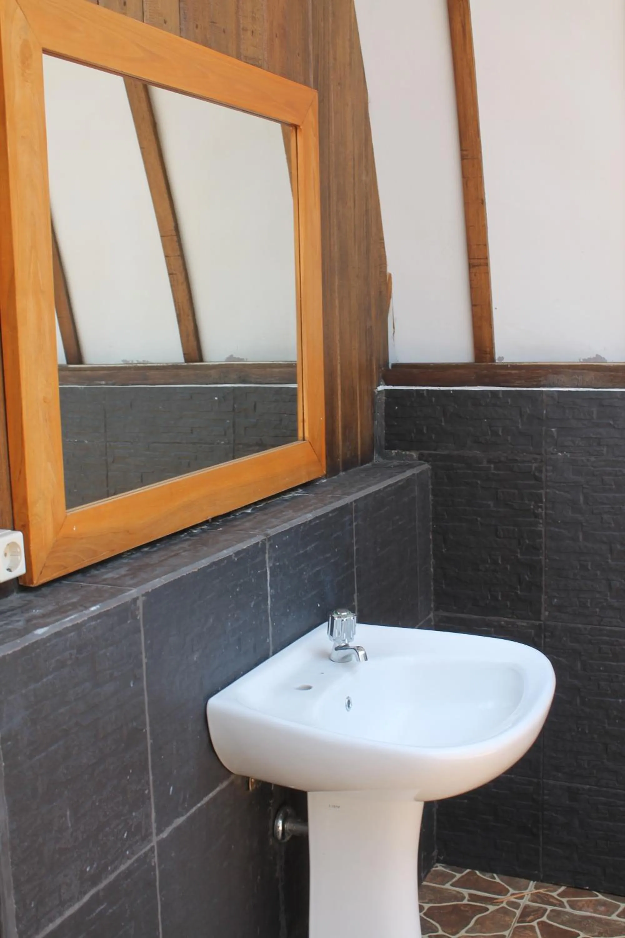 Photo of the whole room in Melati Cottage